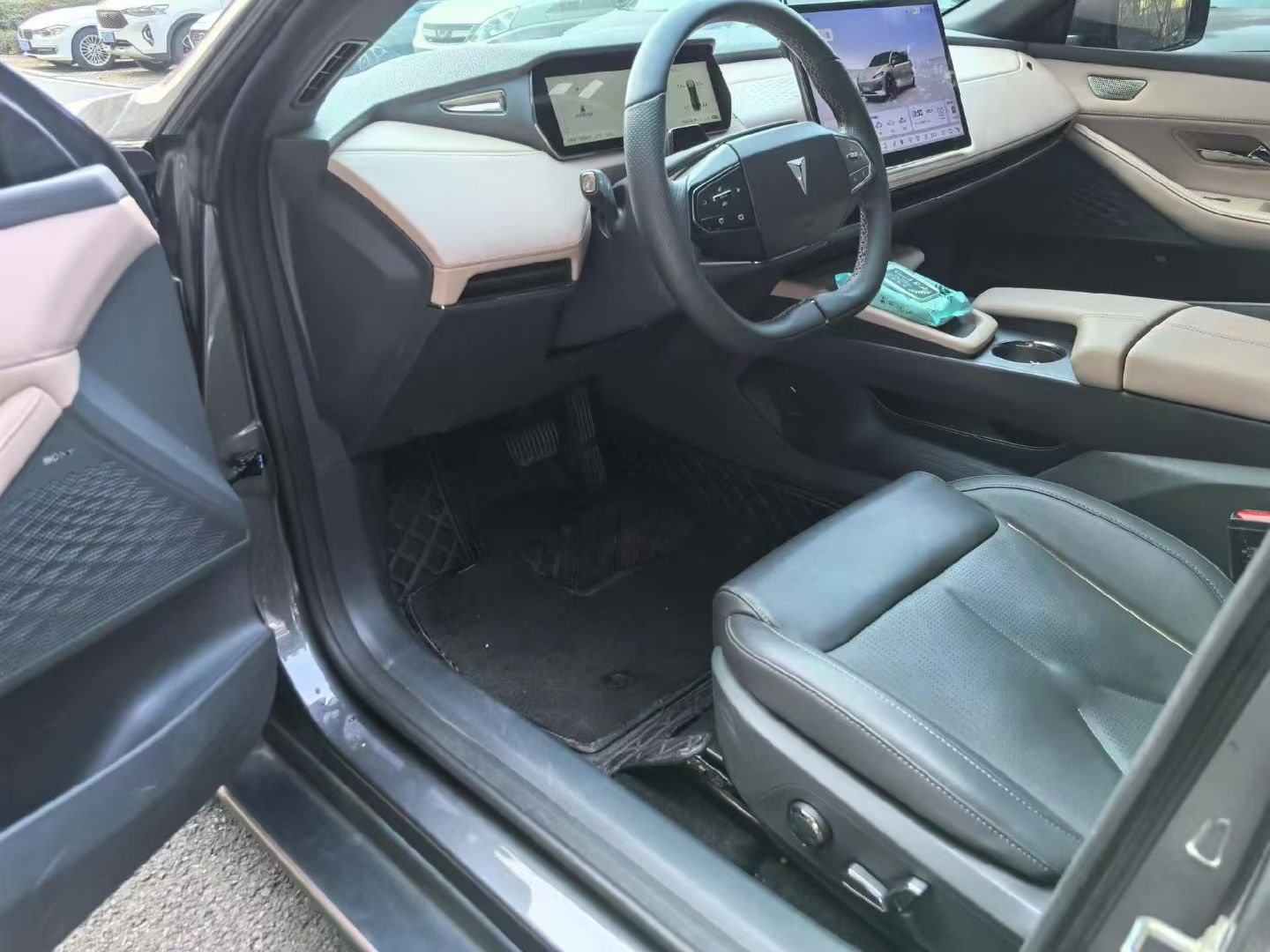 Deepal SL03 2023 #2 Deepal SL03 2023 car image #2