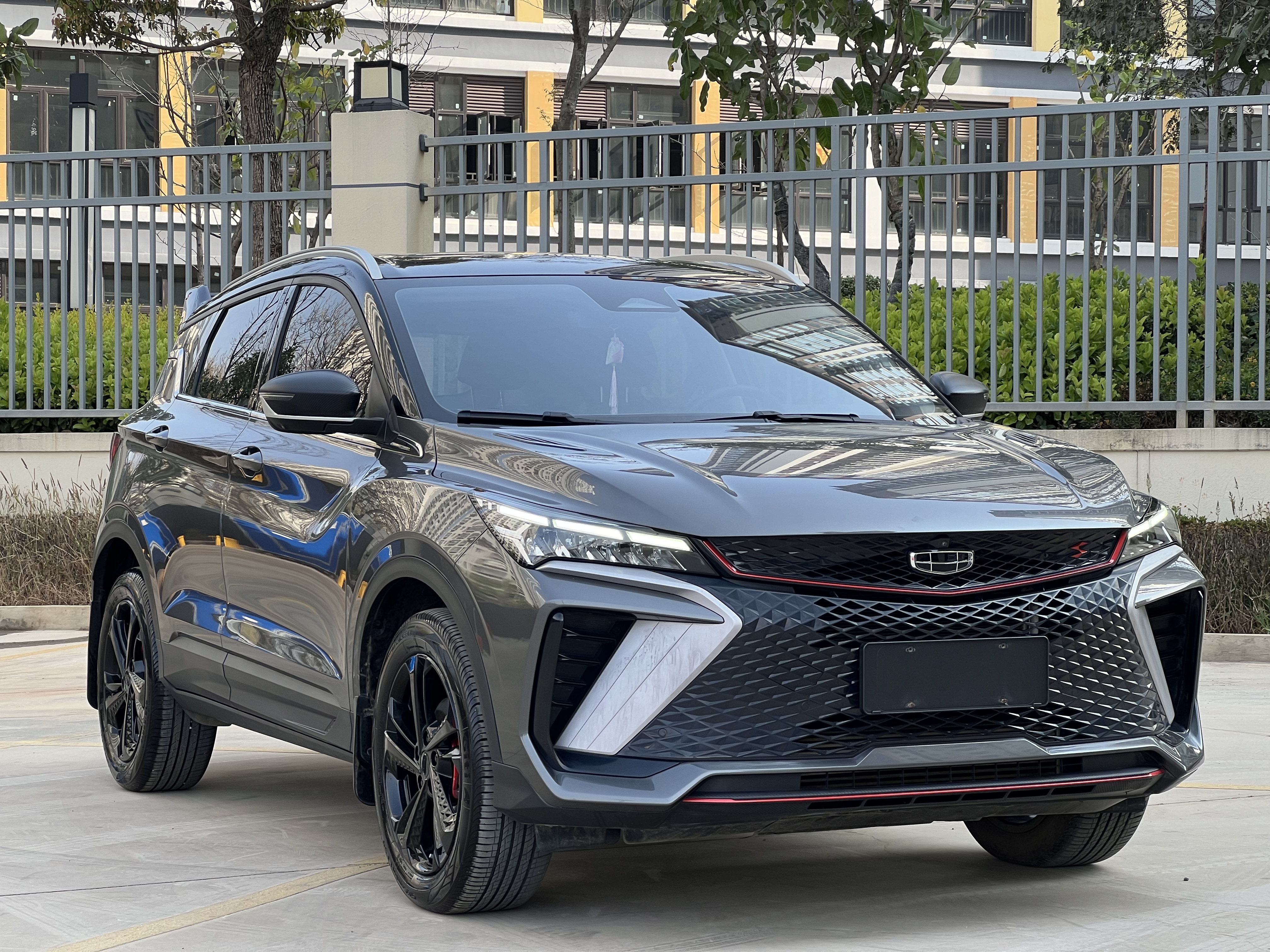 GEELY Coolray 2023 car image #2