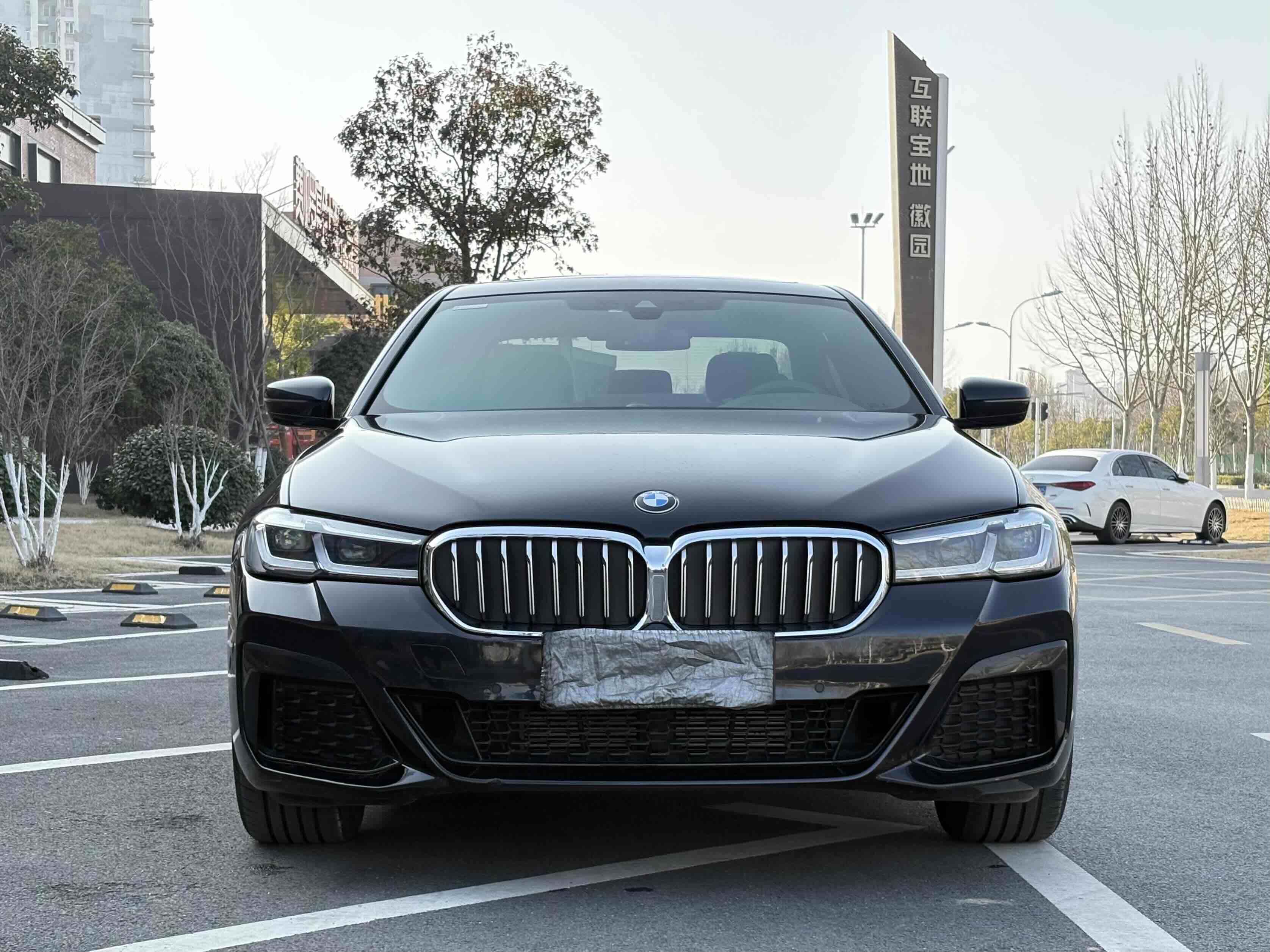 BMW 5 Series 2023 car image #2