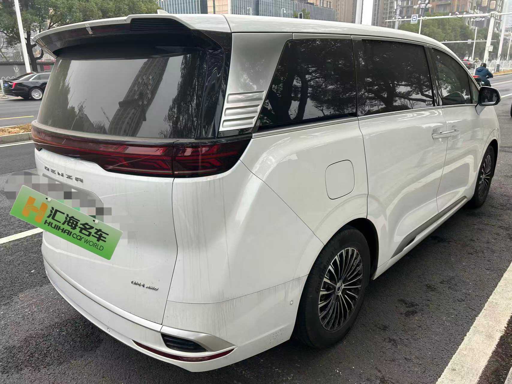 Denza D9 2023 изображение автомобиля #2