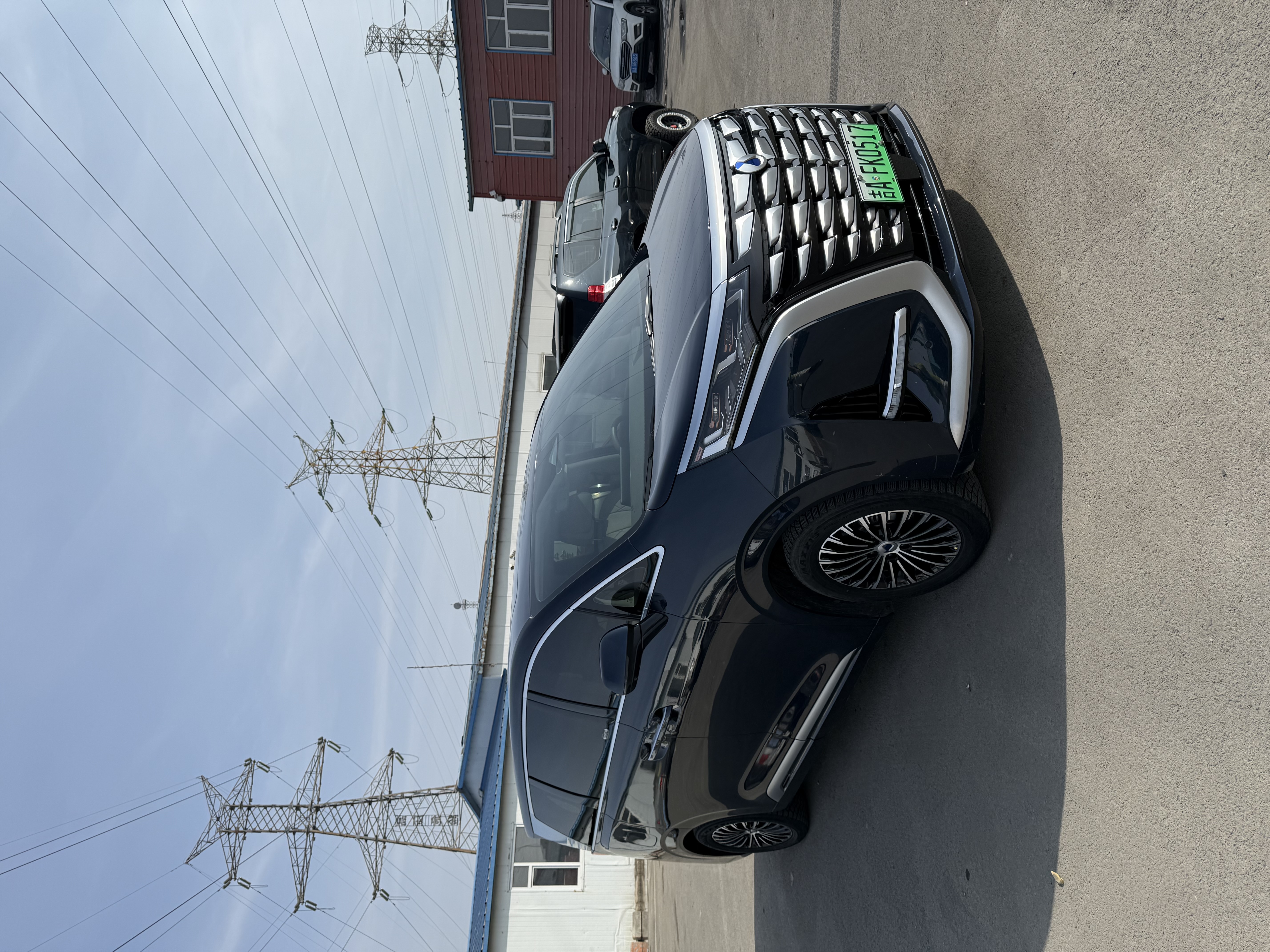 Denza D9 2023 car image #2