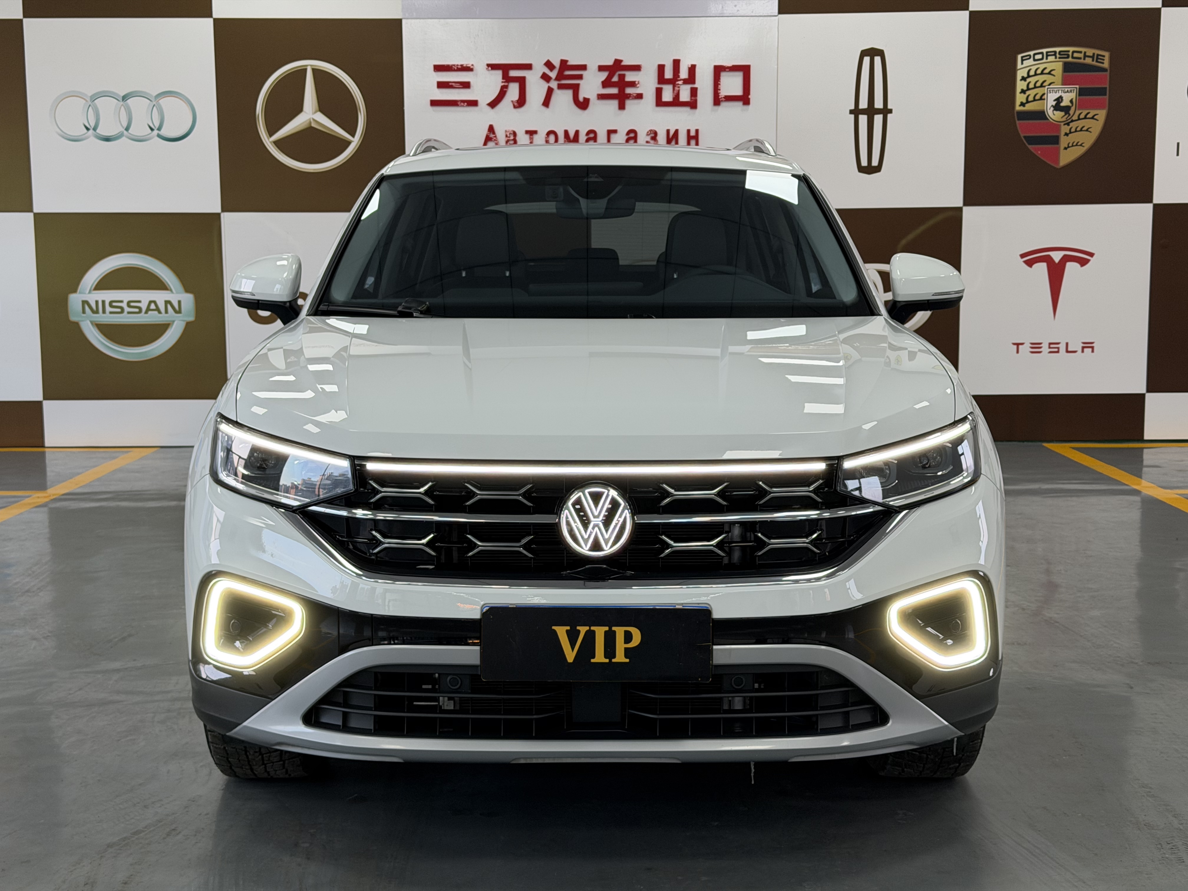 Volkswagen Tayron 2023 immagine di auto #2