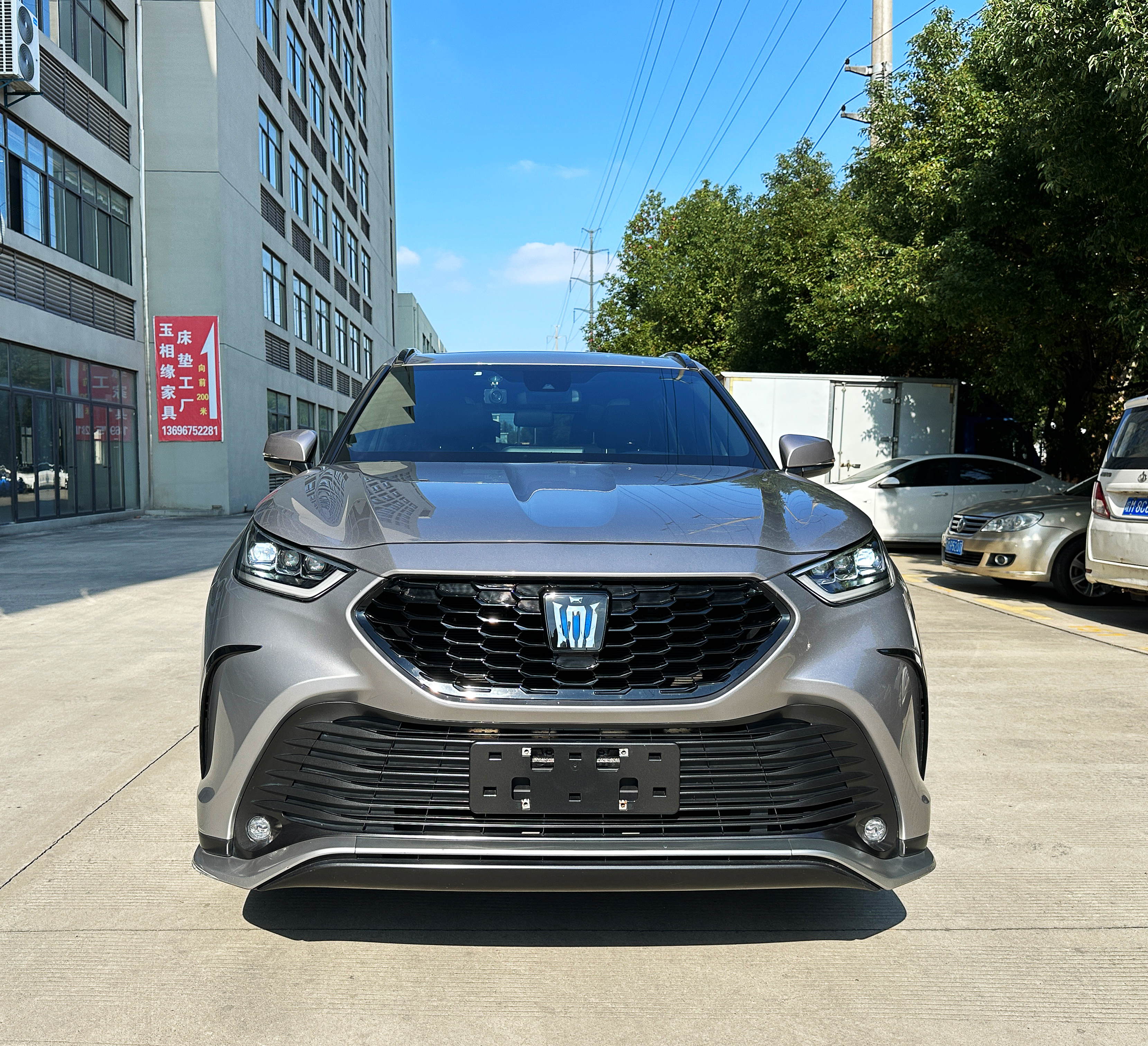 Toyota Crown Kluger 2022 car image #2