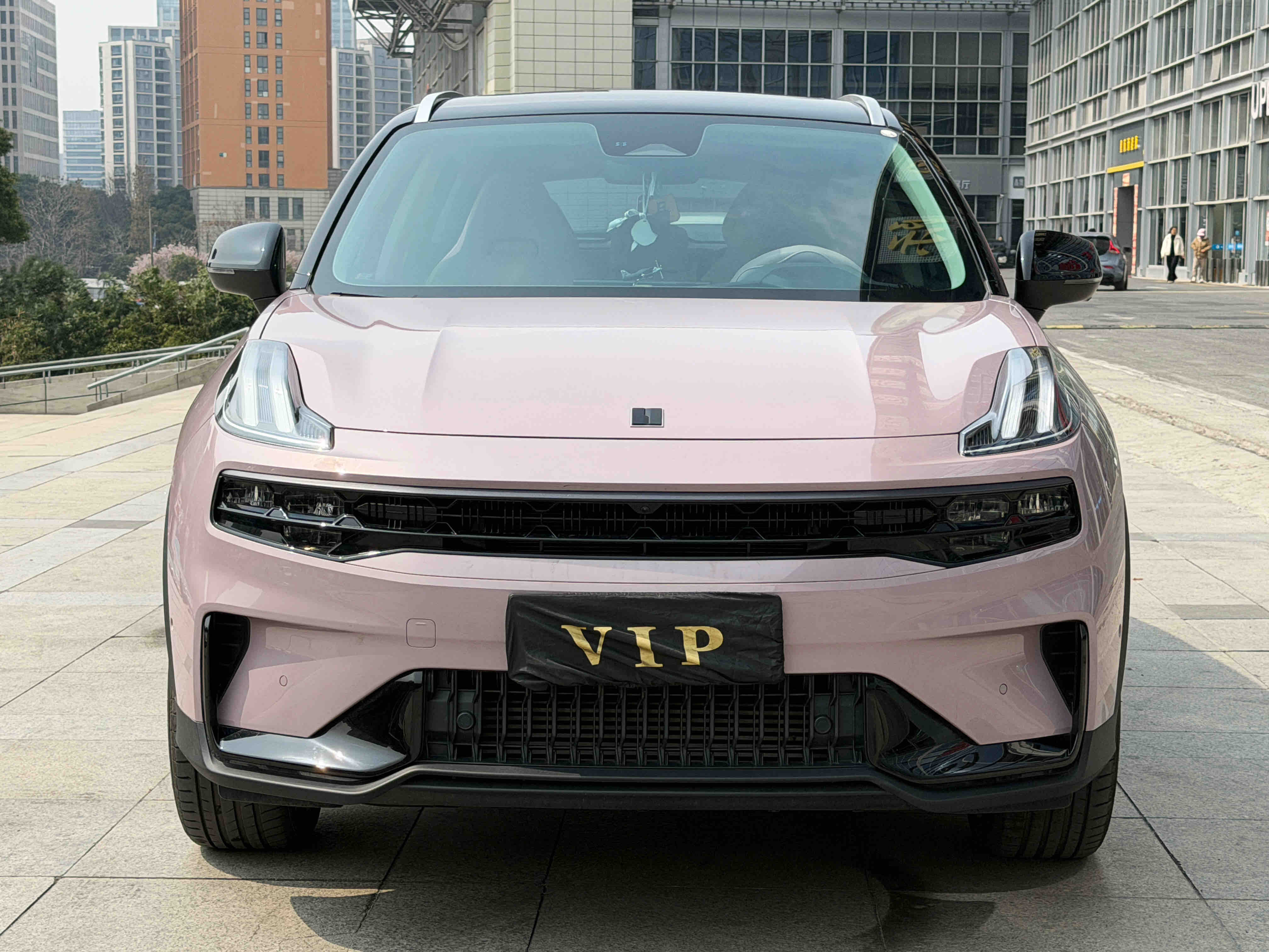 Lynk & Co 06 2023 #2 Lynk & Co 06 2023 car image #2