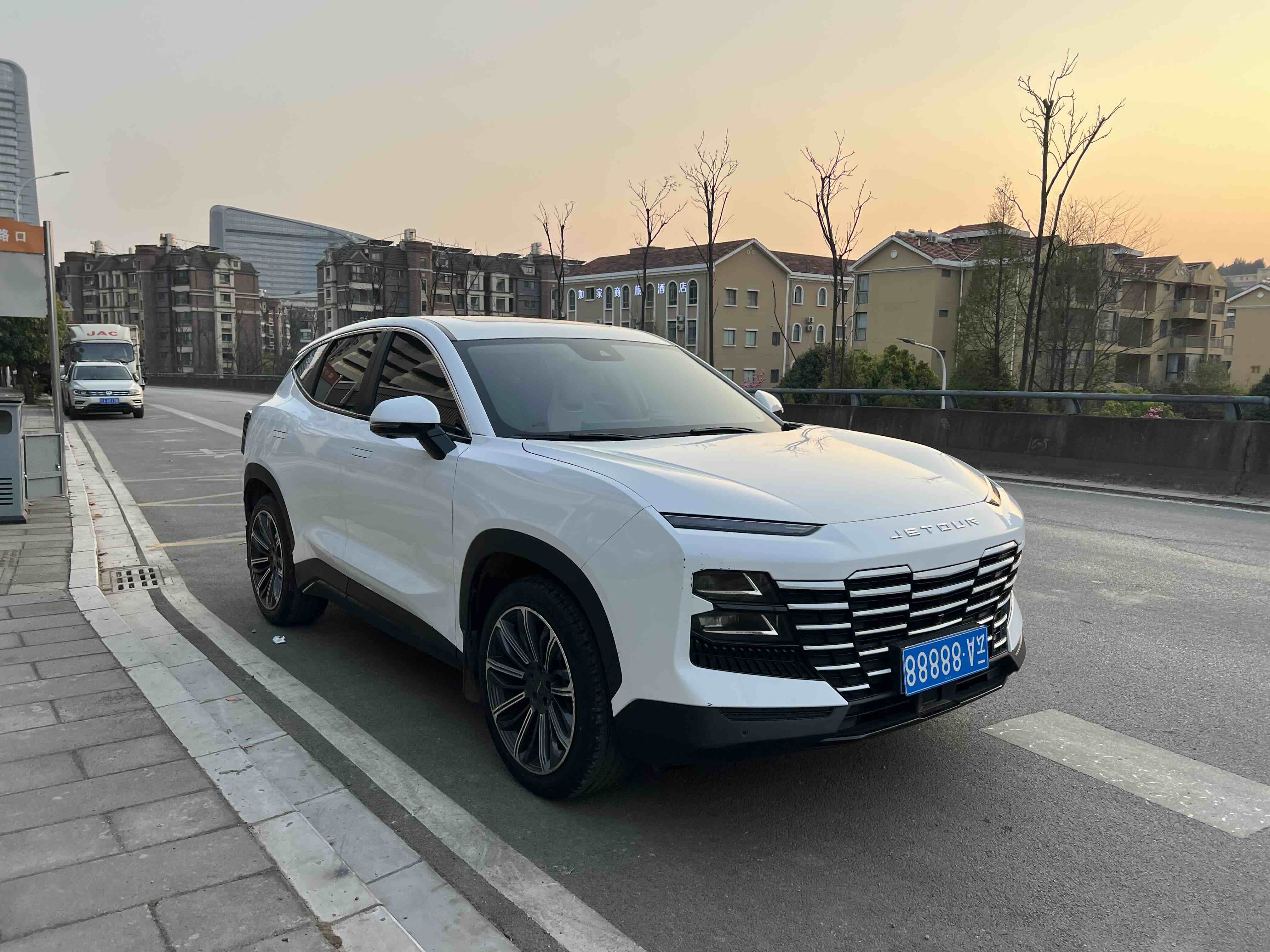 Dashing 2023 car image #2