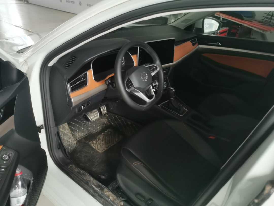Volkswagen Bora 2023 car image #2