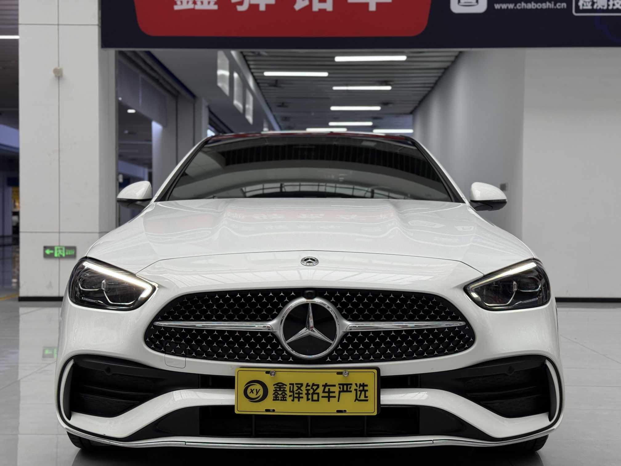 Mercedes-Benz C Class 2024 صورة سيارة #2