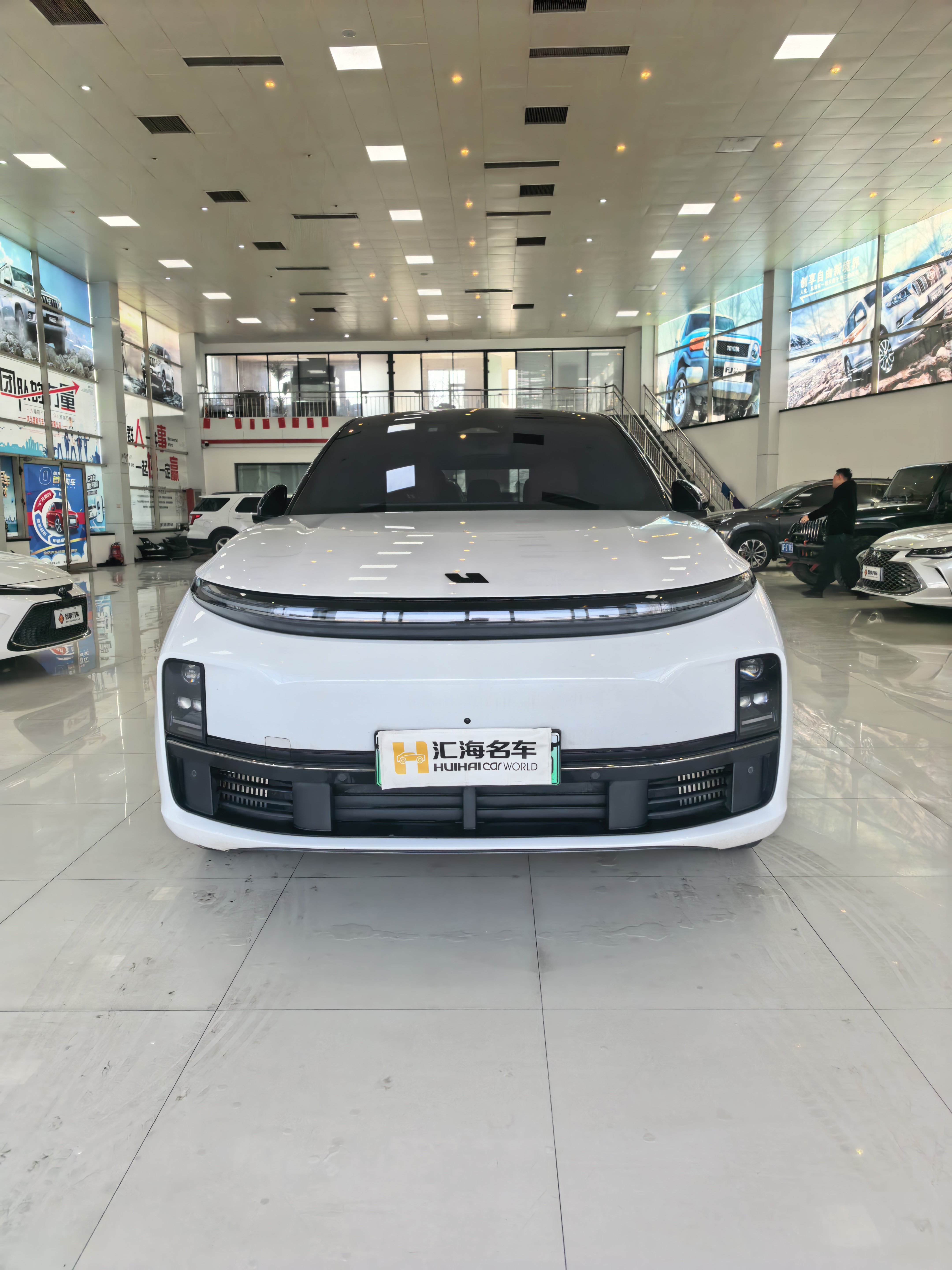 Li L7 2023 car image #2