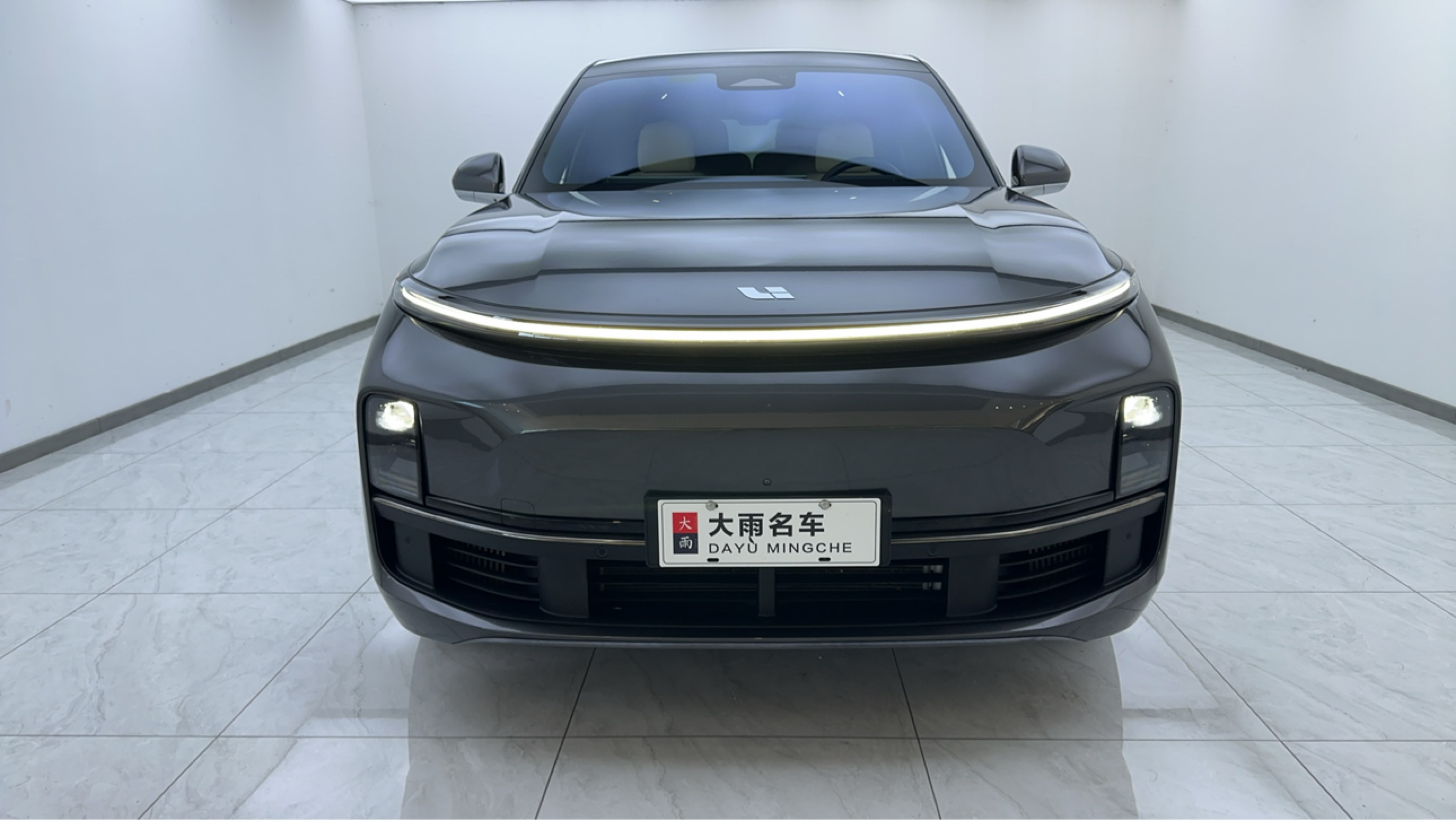 Li L8 2023 изображение автомобиля #2