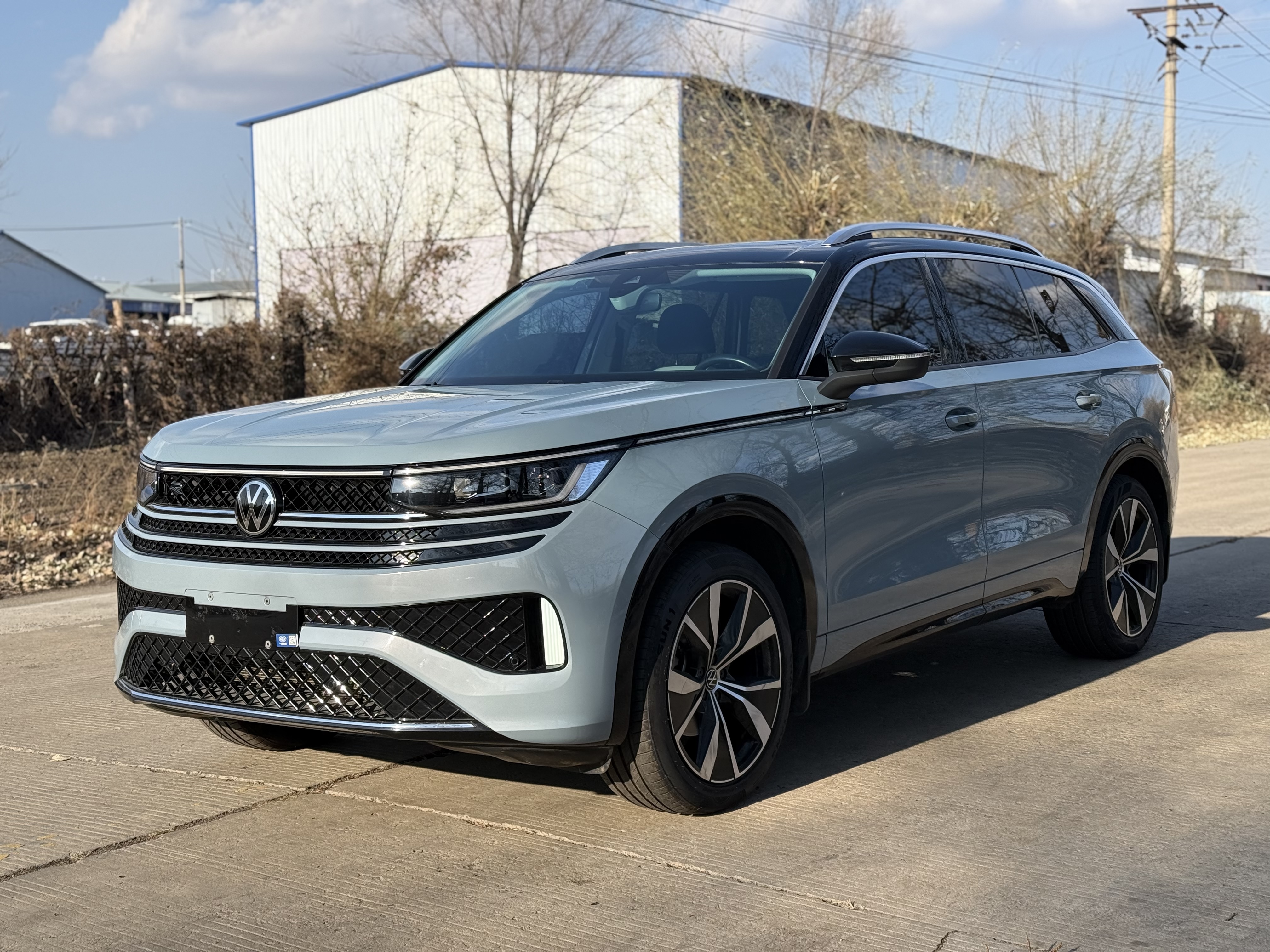 Volkswagen Tavendor 2023 car image #2