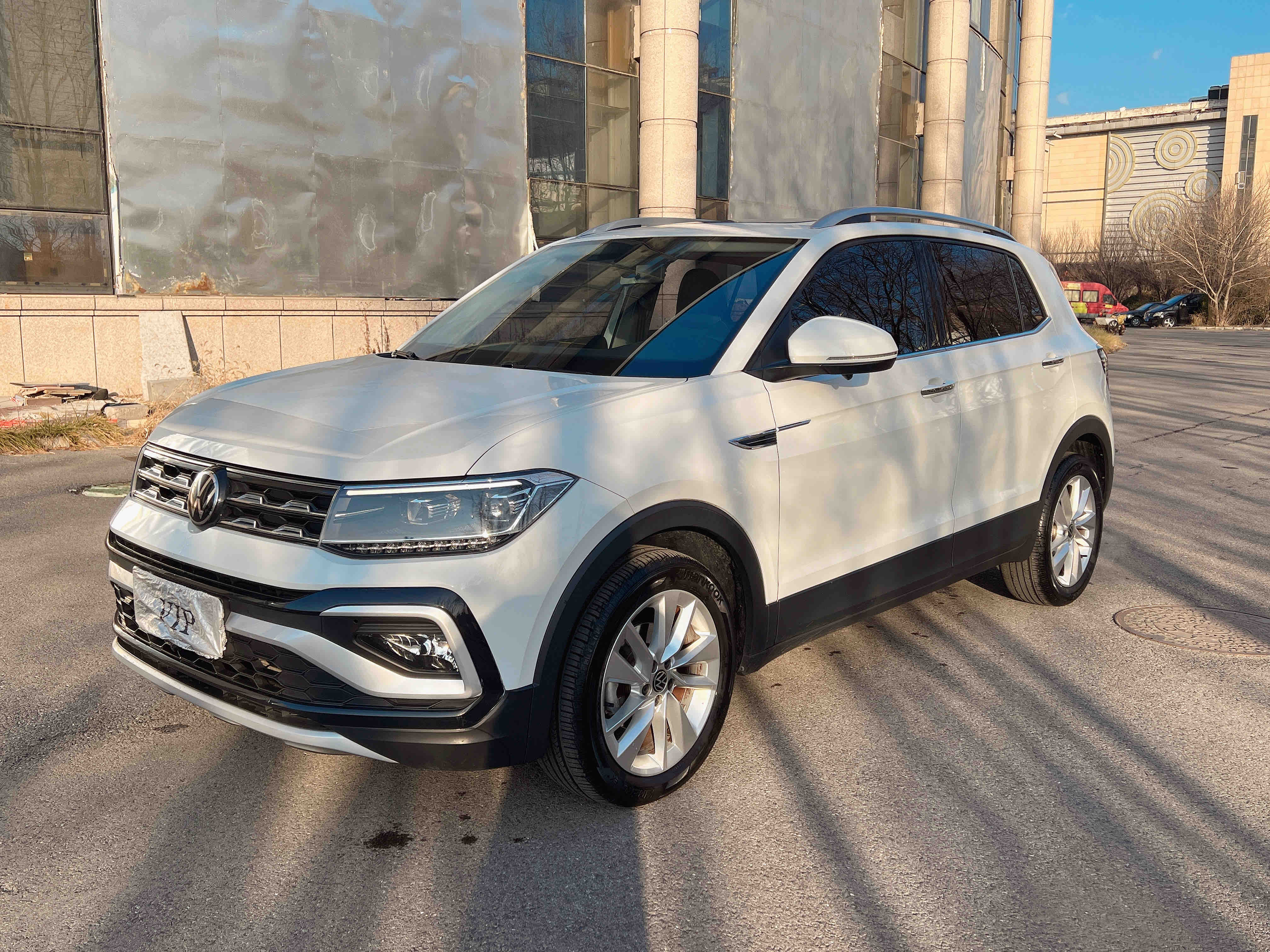Volkswagen T-Cross 2023 #2 Volkswagen T-Cross 2023 car image #2