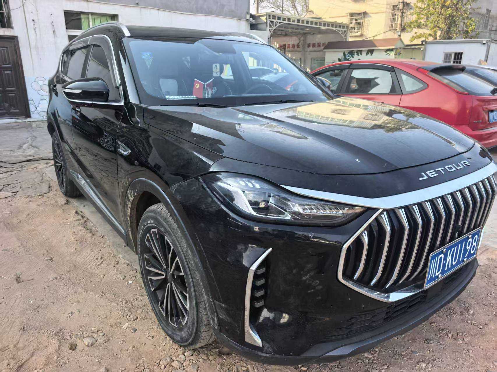X70 PLUS 2023 car image #2