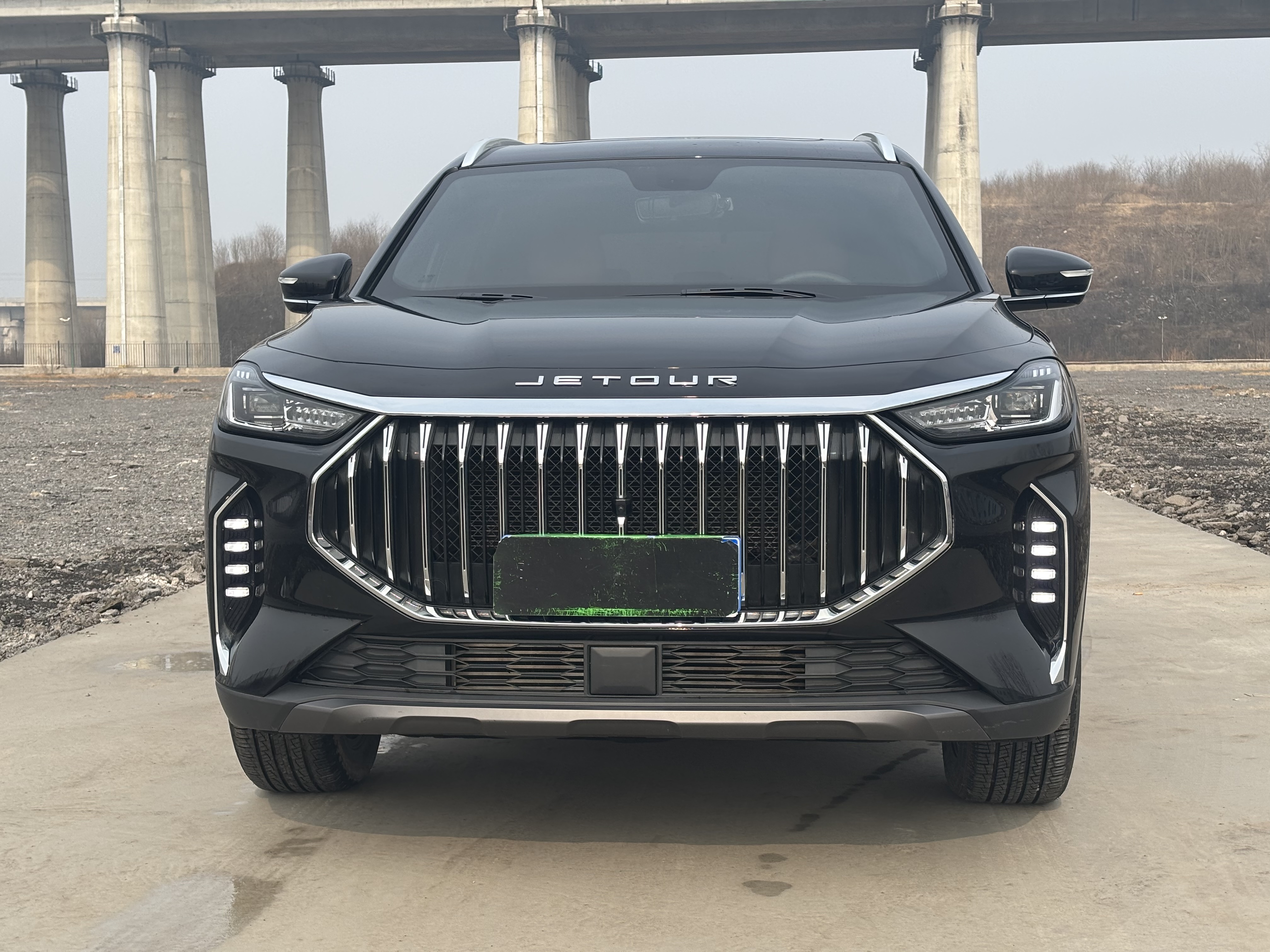 Jetour X70 PLUS 2023 car image #2