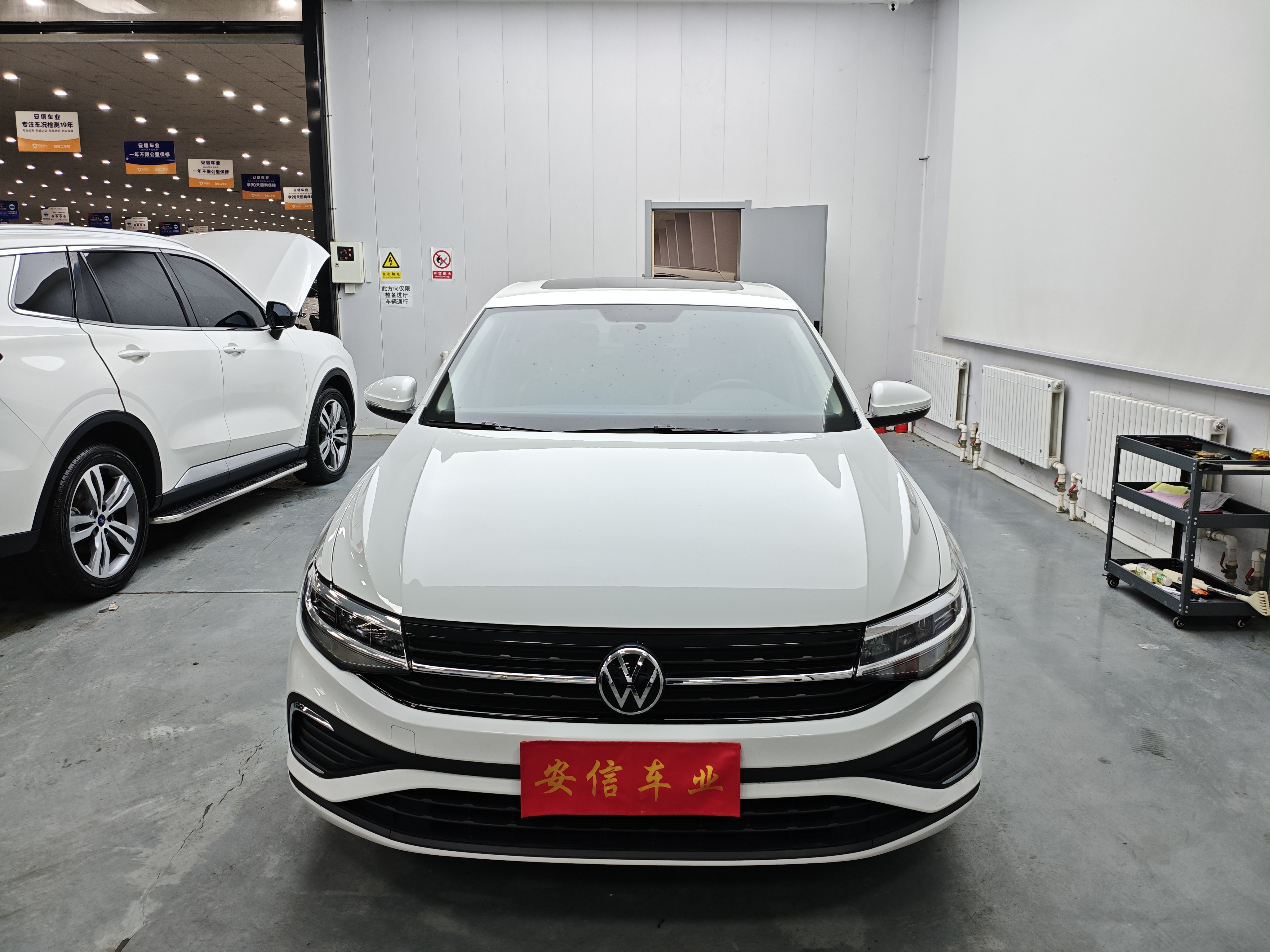 Volkswagen Bora 2023 car image #2