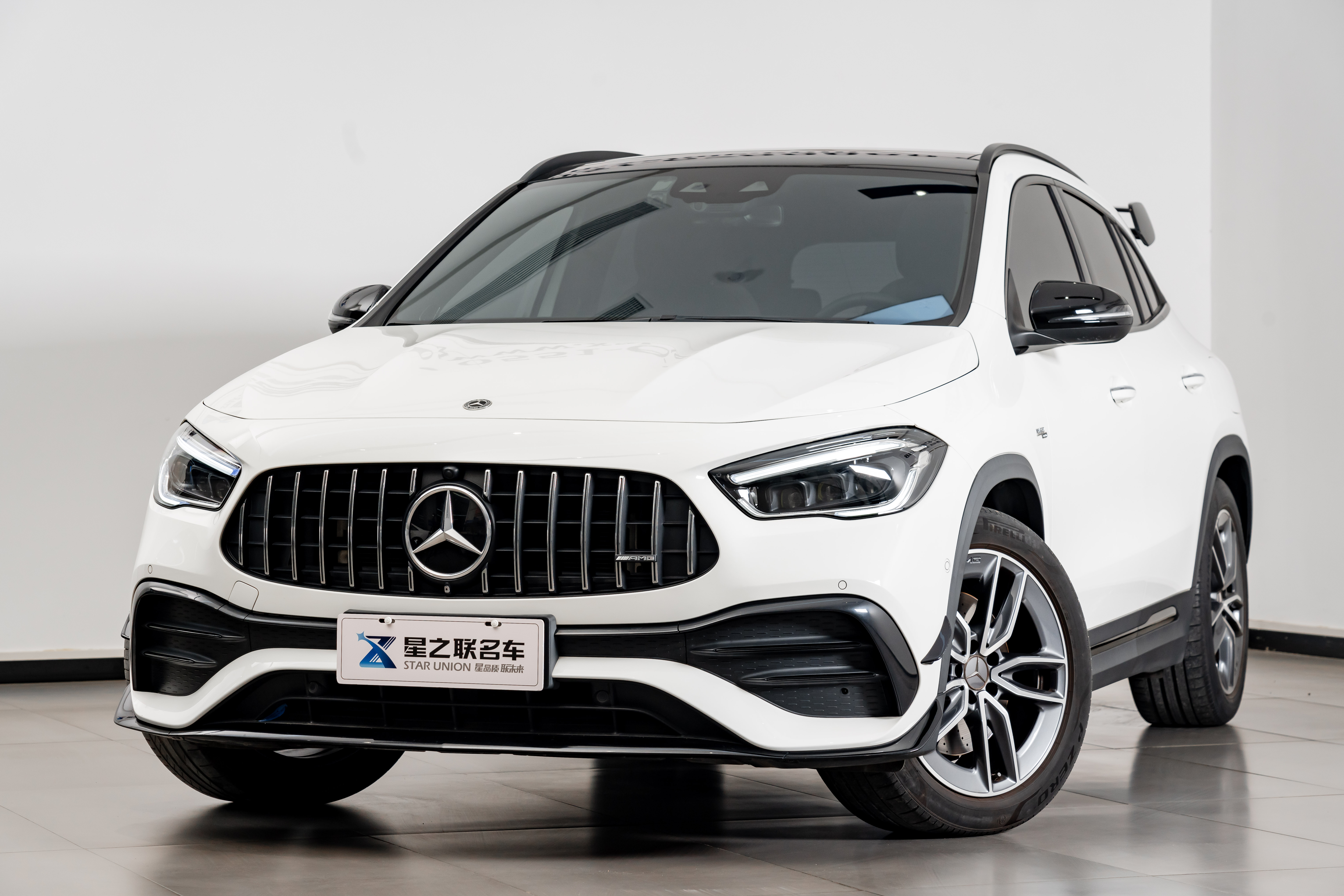 Mercedes-Benz GLA AMG 2023 car image #2