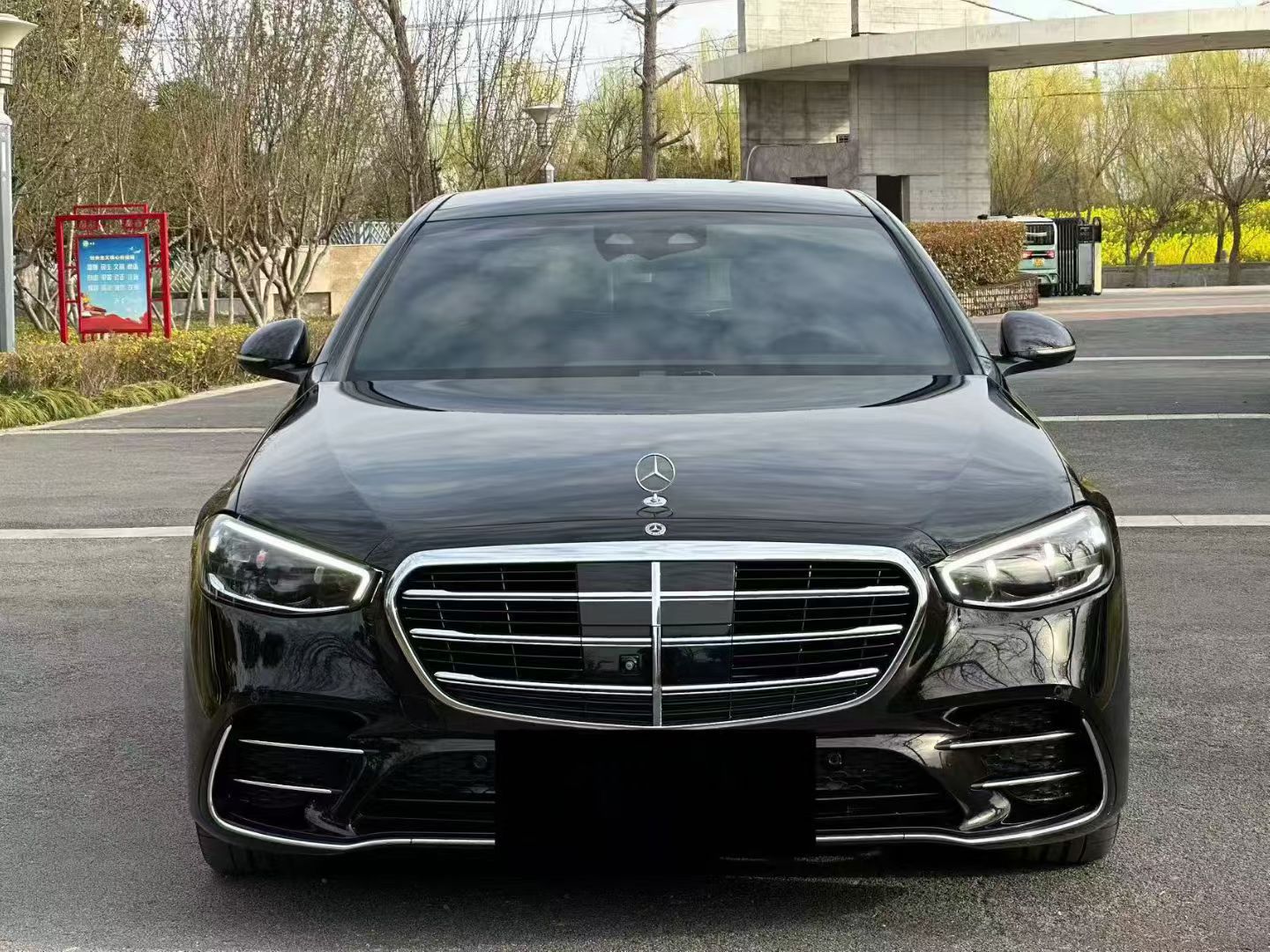 Mercedes-Benz S Class 2023 car image #2
