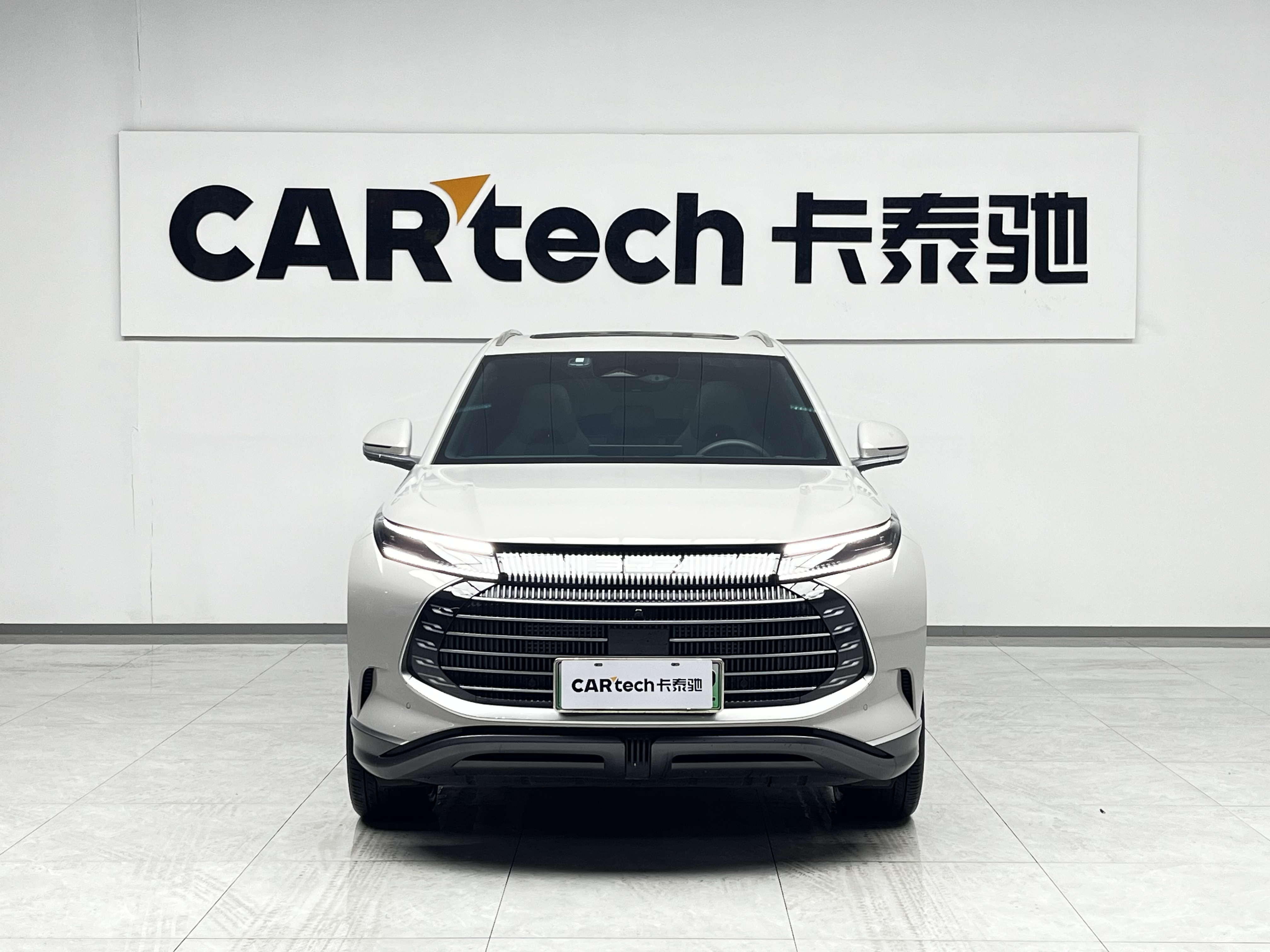 BYD Frigate 07 2023 #2 BYD Frigate 07 2023 car image #2