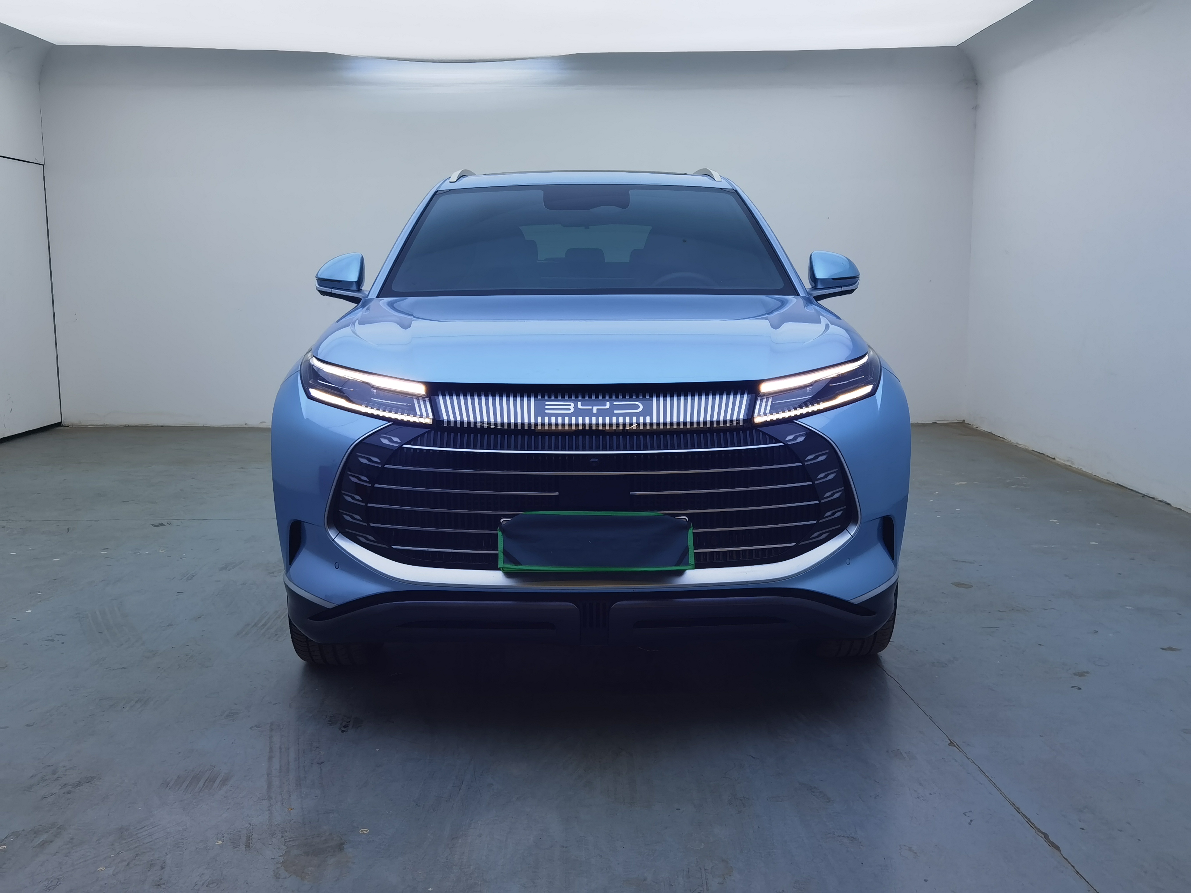 BYD Frigate 07 2023 #2 BYD Frigate 07 2023 car image #2