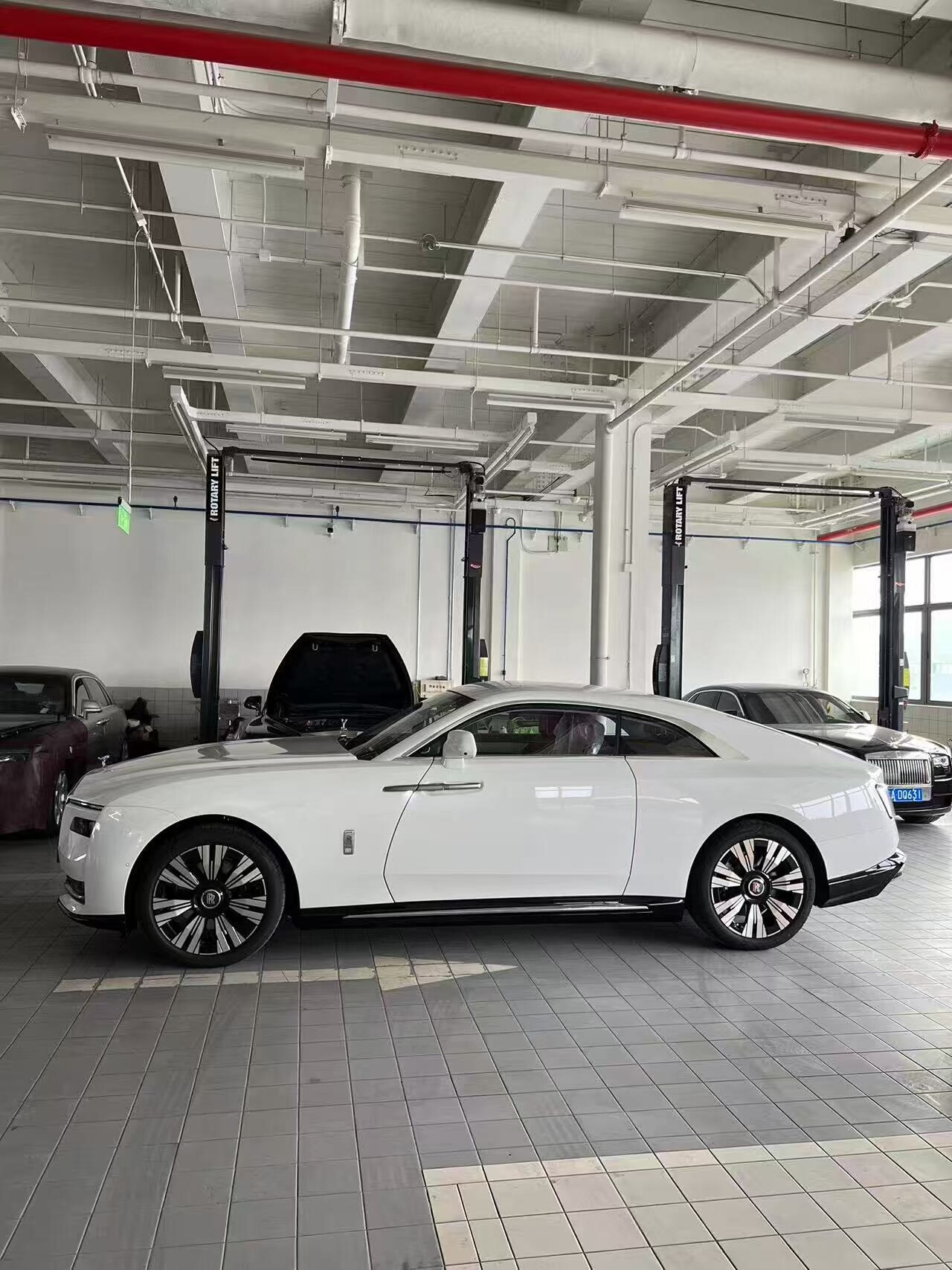 劳斯莱斯 闪灵 2024 #2 劳斯莱斯 闪灵 2024 汽车图片 #2