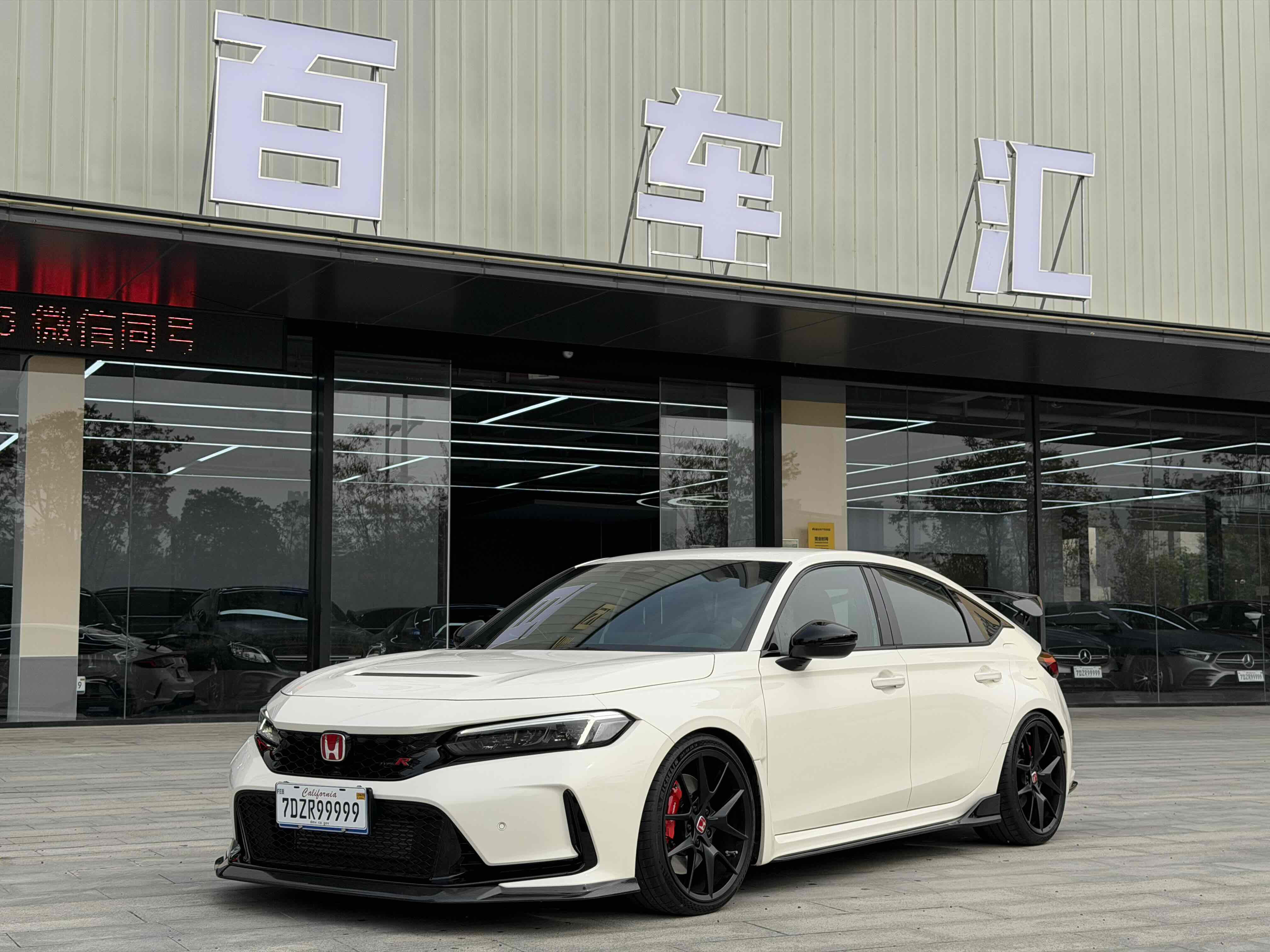 Honda Civic (Imported) 2024 #2 Honda Civic (Imported) 2024 car image #2