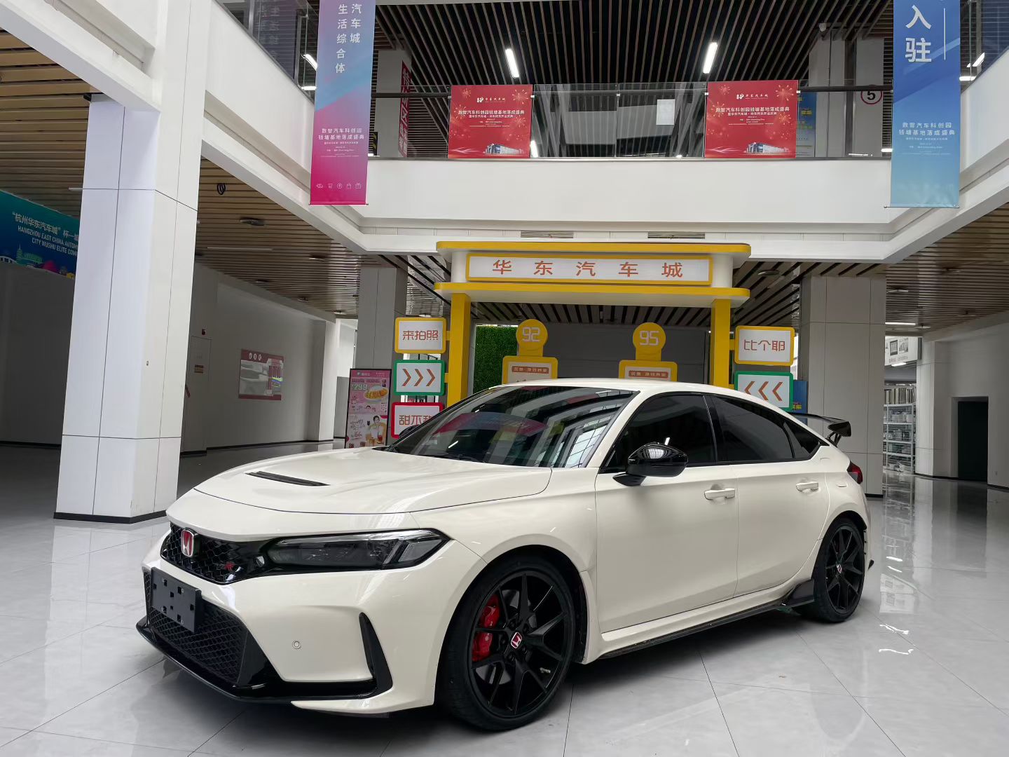 Honda Civic (Imported) 2024 #2 Honda Civic (Imported) 2024 car image #2