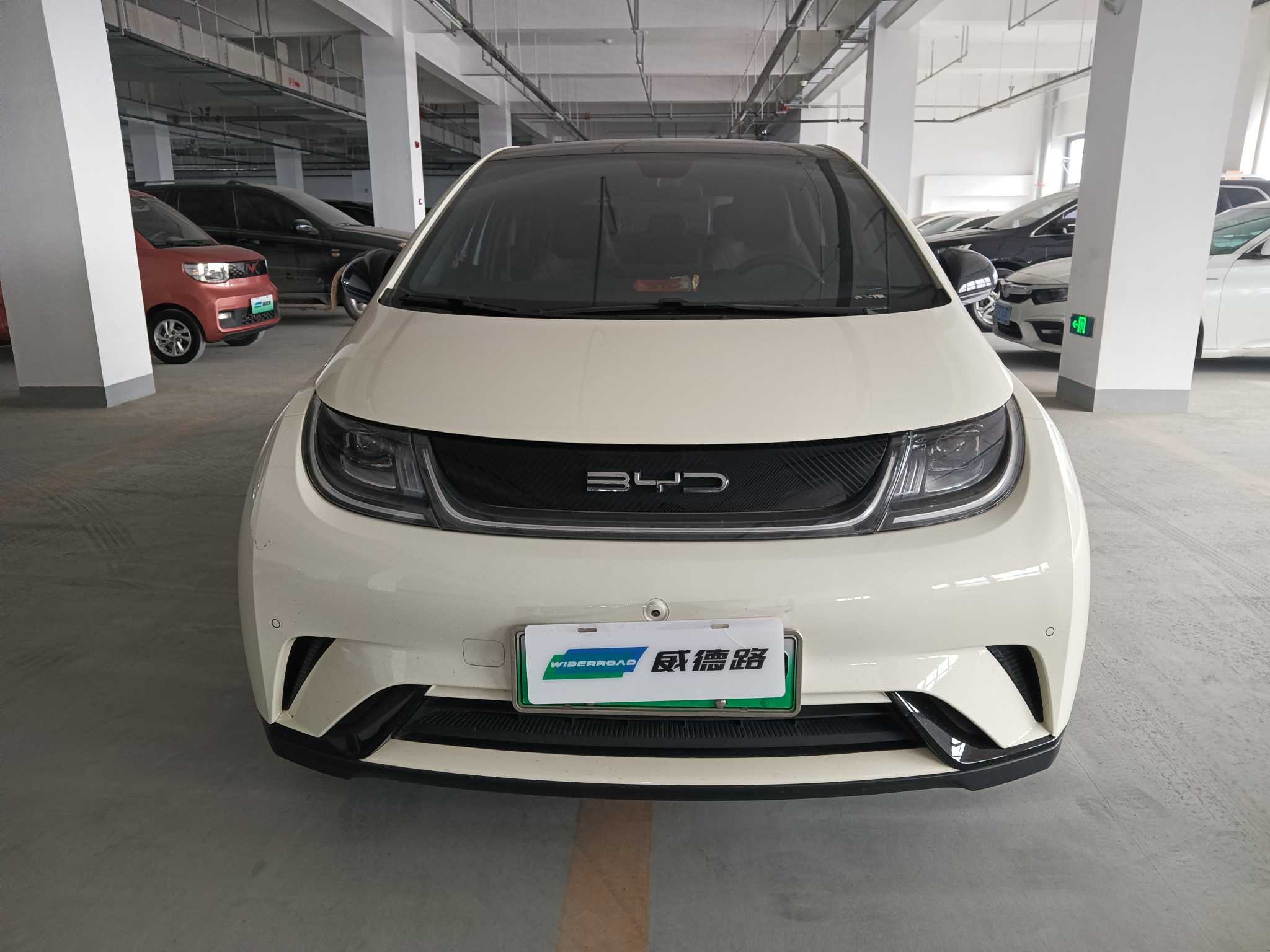 BYD Dolphin 2023 #2 BYD Dolphin 2023 صورة سيارة #2