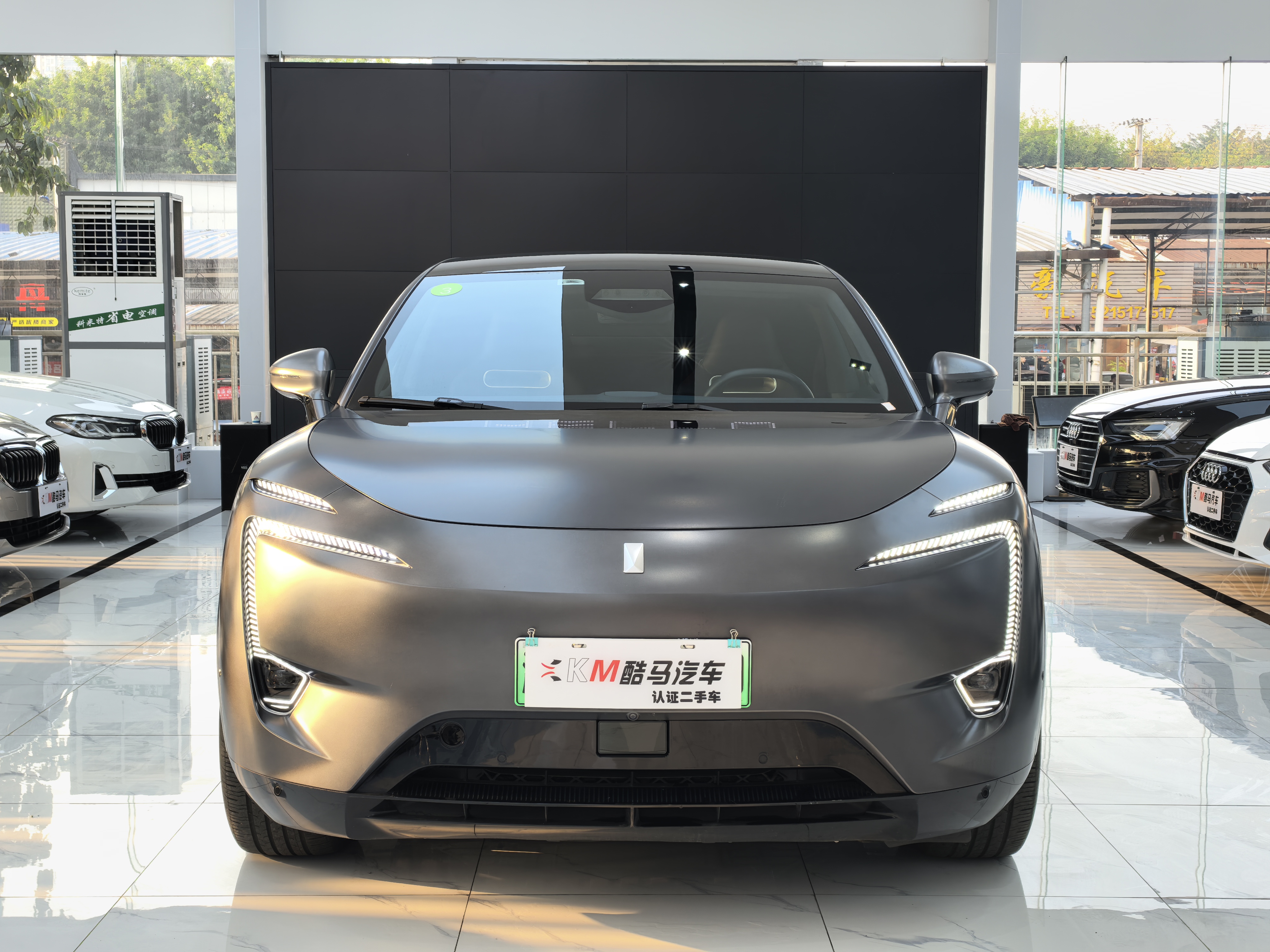 Avatr 11 2023 car image #2