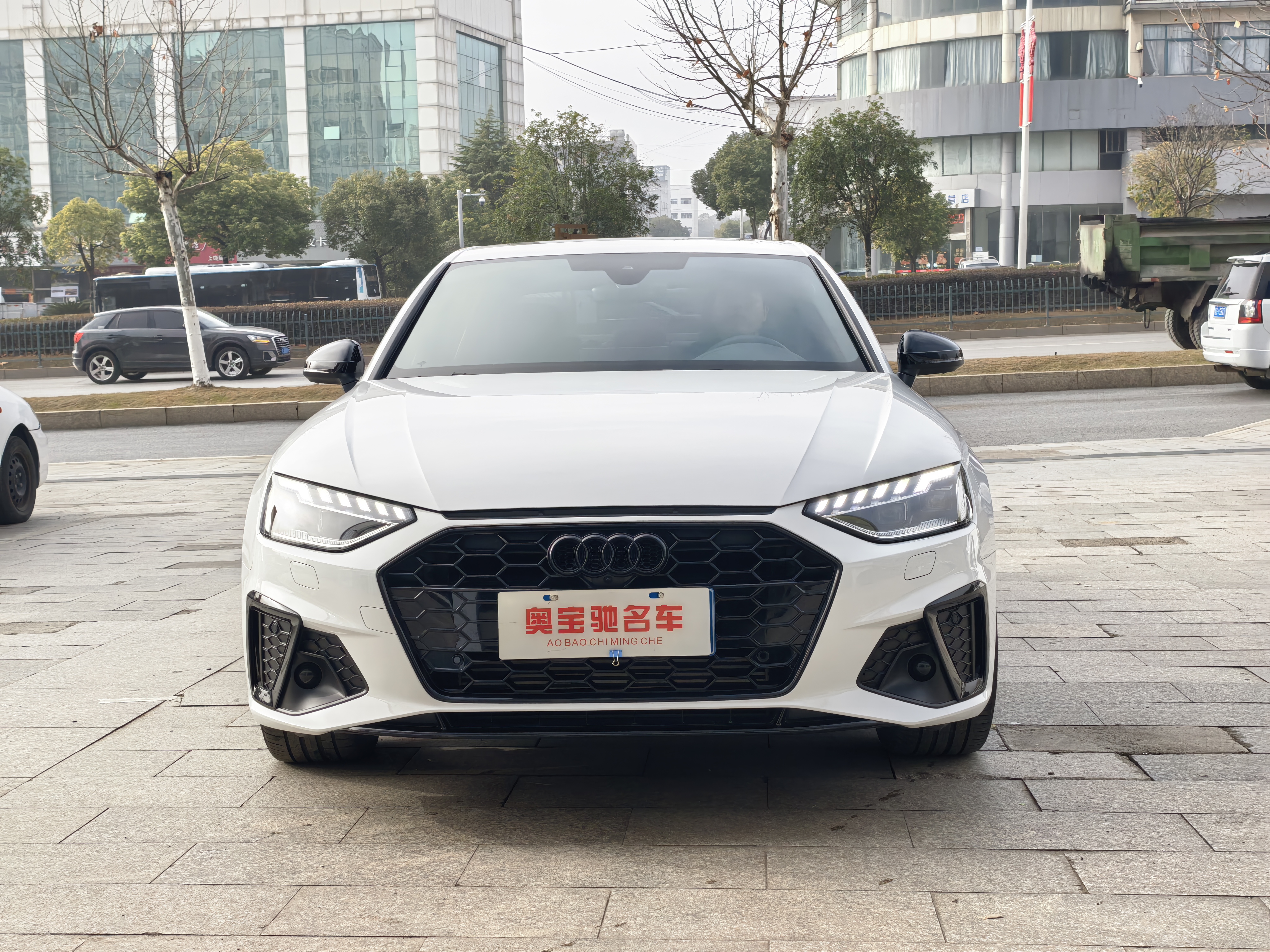 Audi A4L 2023 car image #2