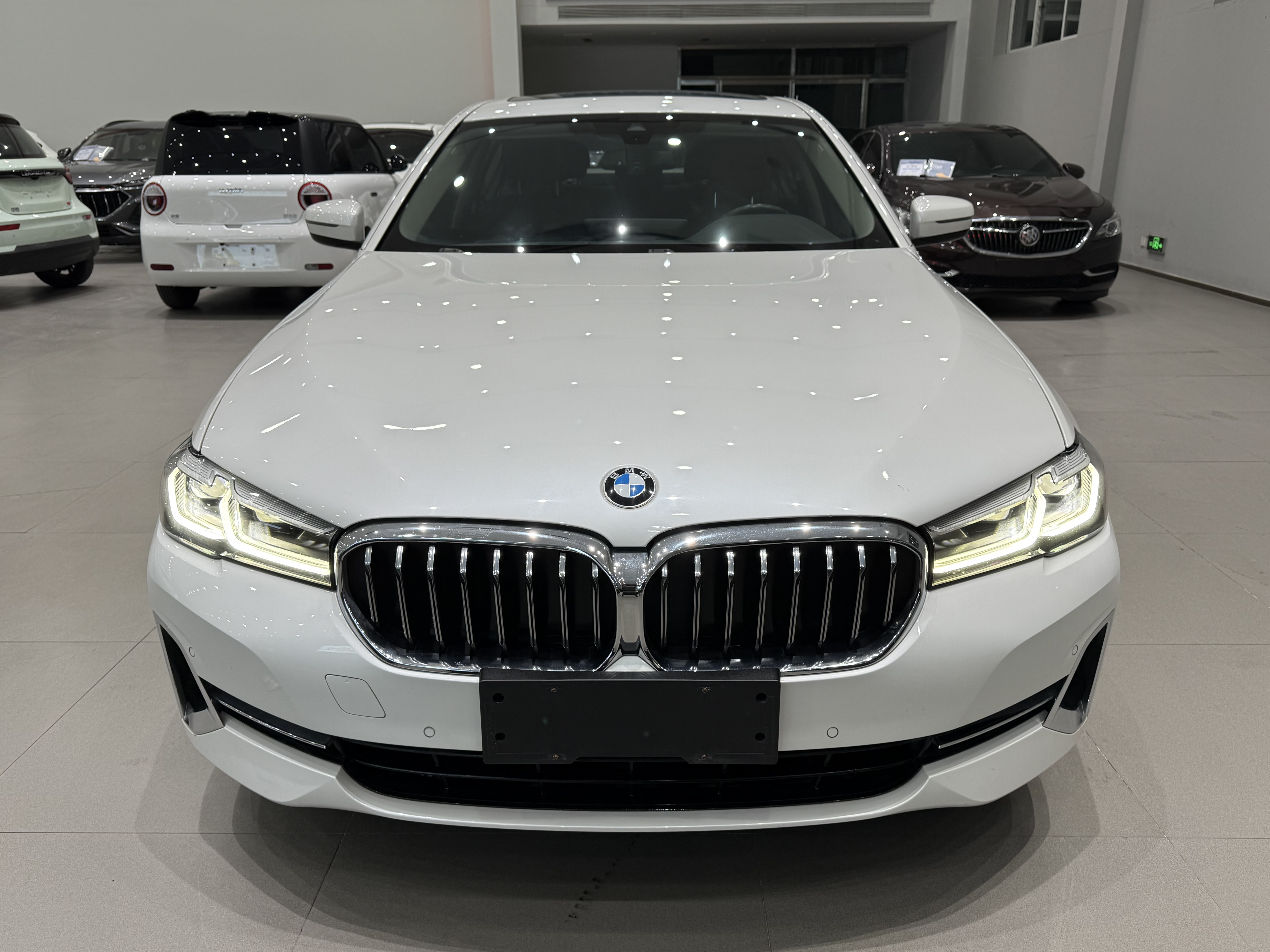 BMW 5 Series 2023 car image #2