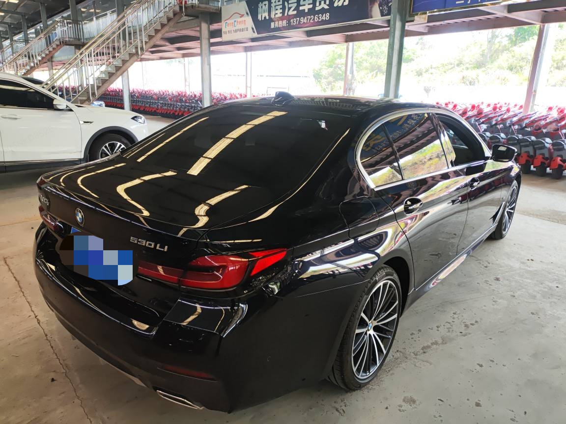 BMW 5 Series 2023 car image #2