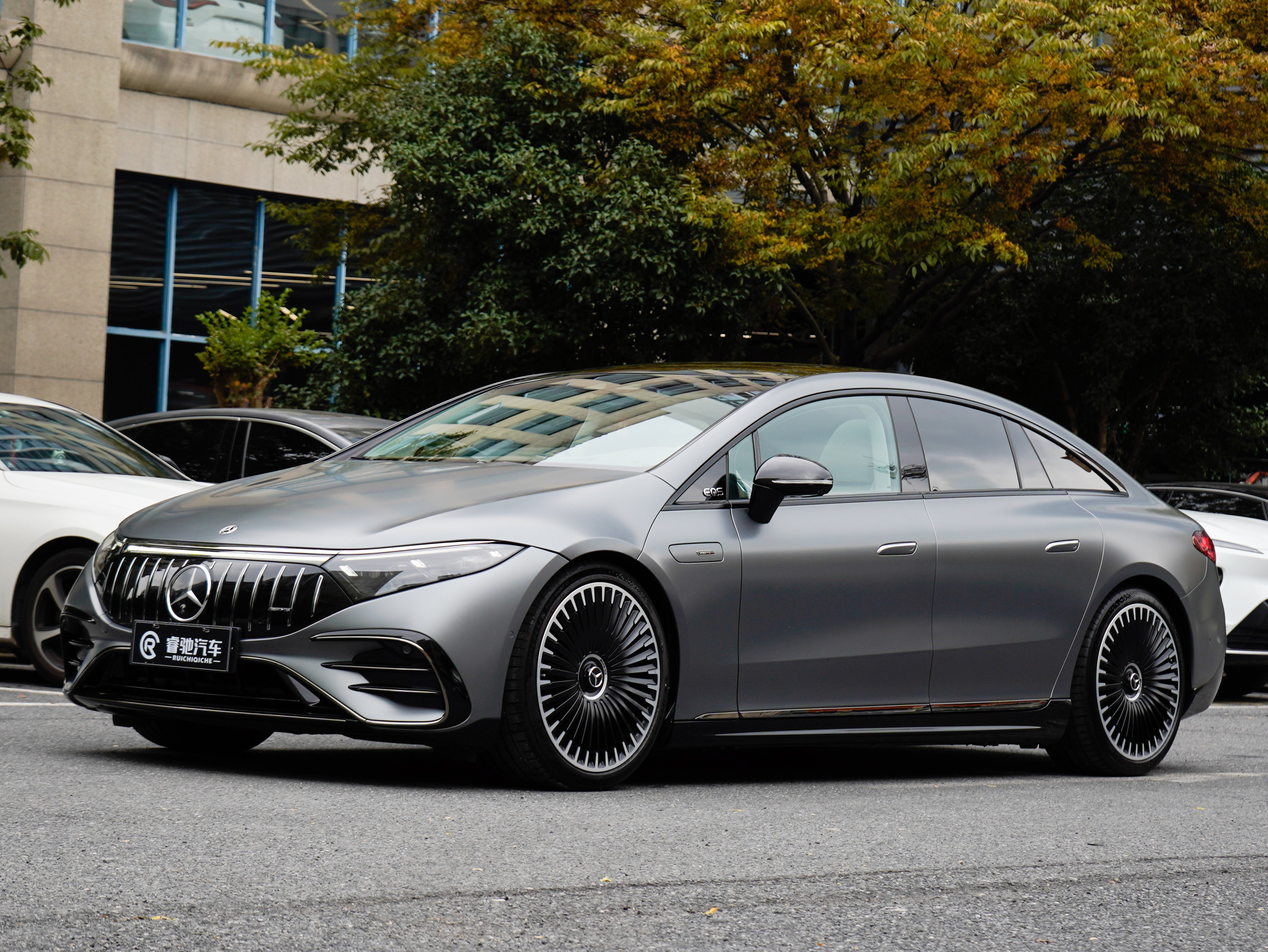 Mercedes-Benz EQS AMG 2024 imagen de coche #2