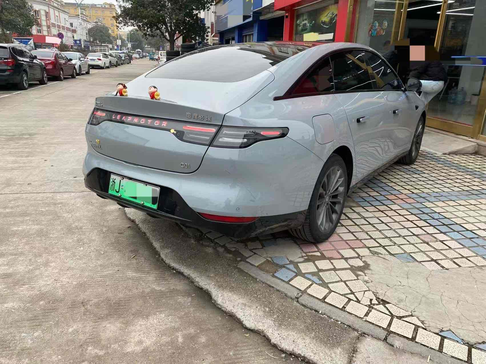 零跑汽车 零跑C01 2025 汽车图片 #2