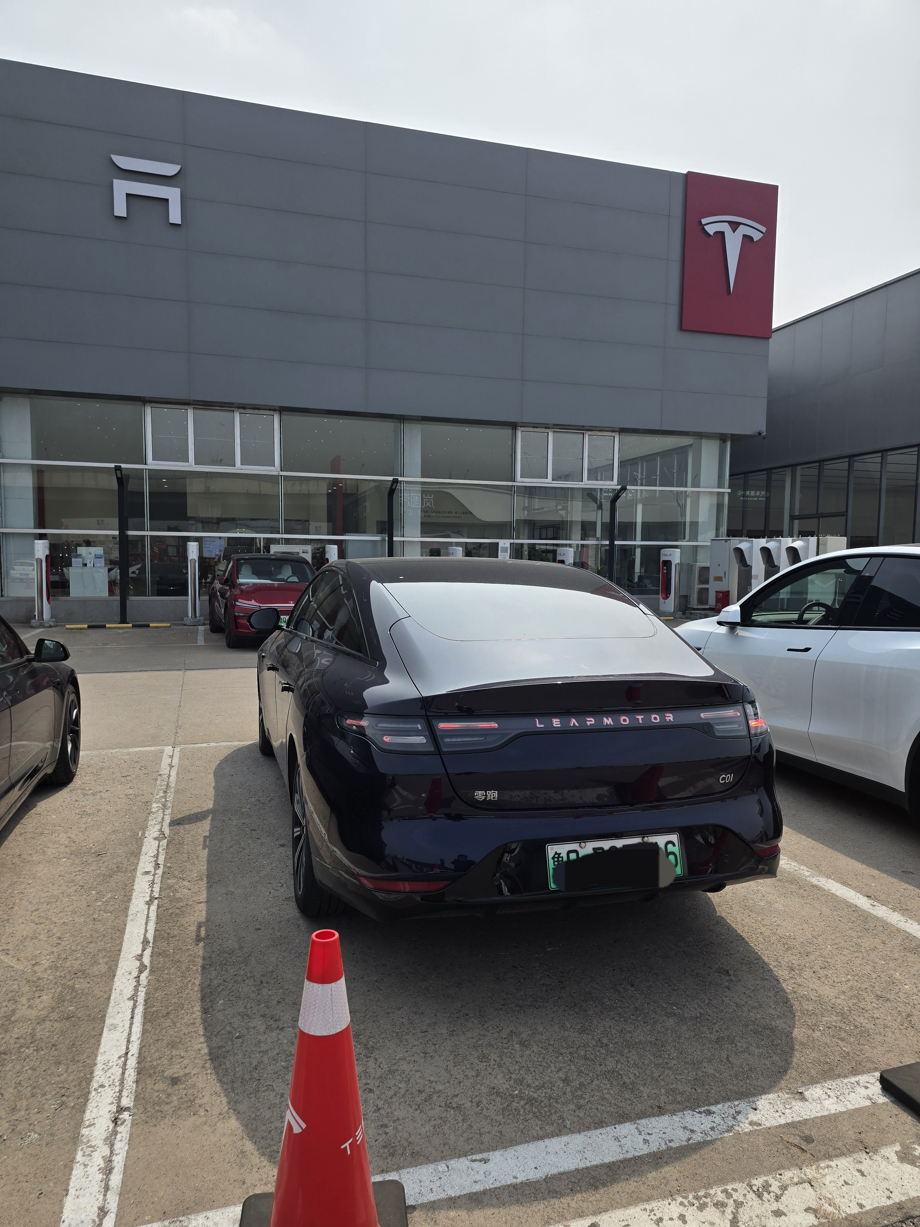 零跑汽车 零跑C01 2023 汽车图片 #2