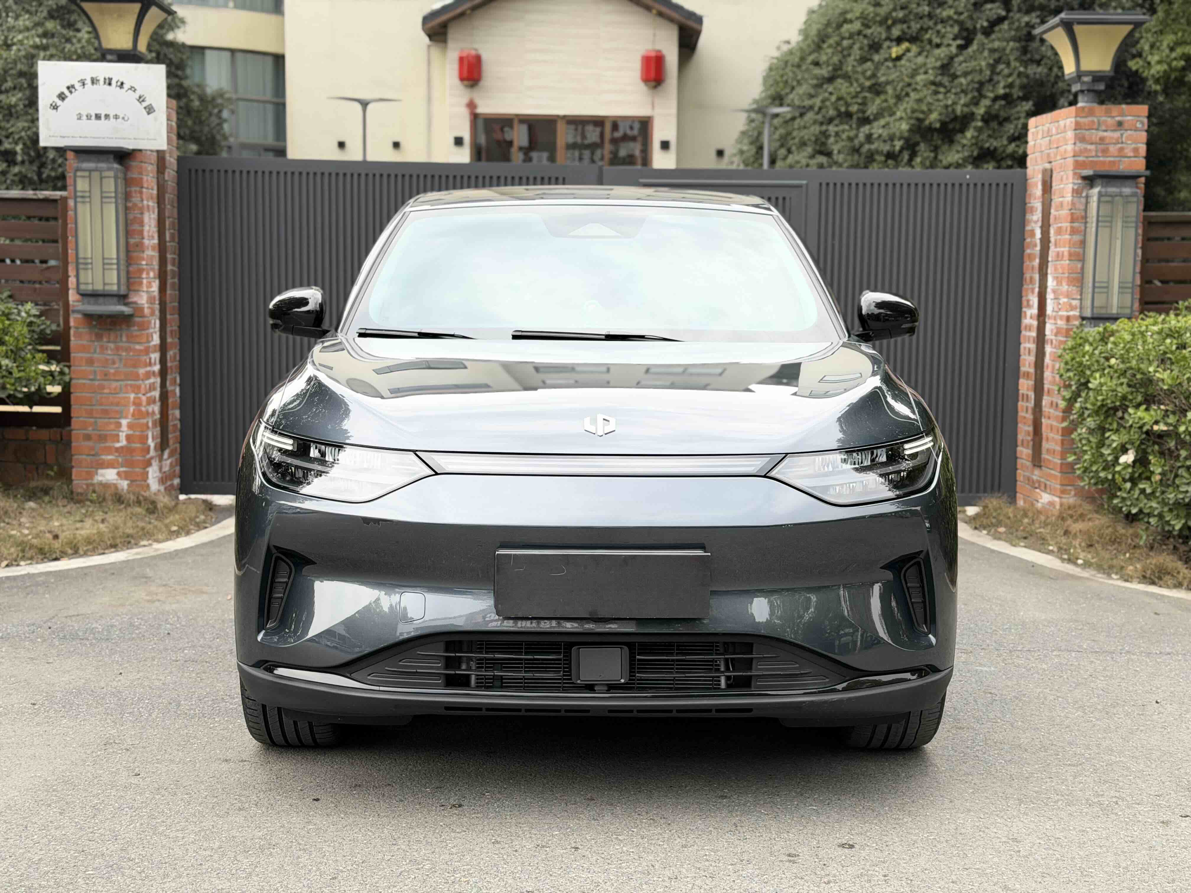 零跑汽车 零跑C11 2023 汽车图片 #2