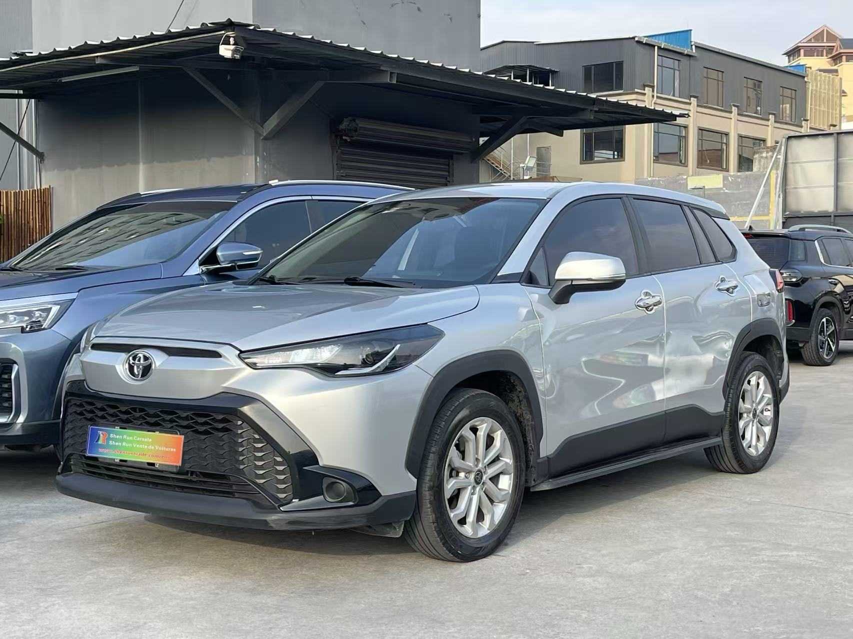 Toyota Frontlander 2023 car image #2