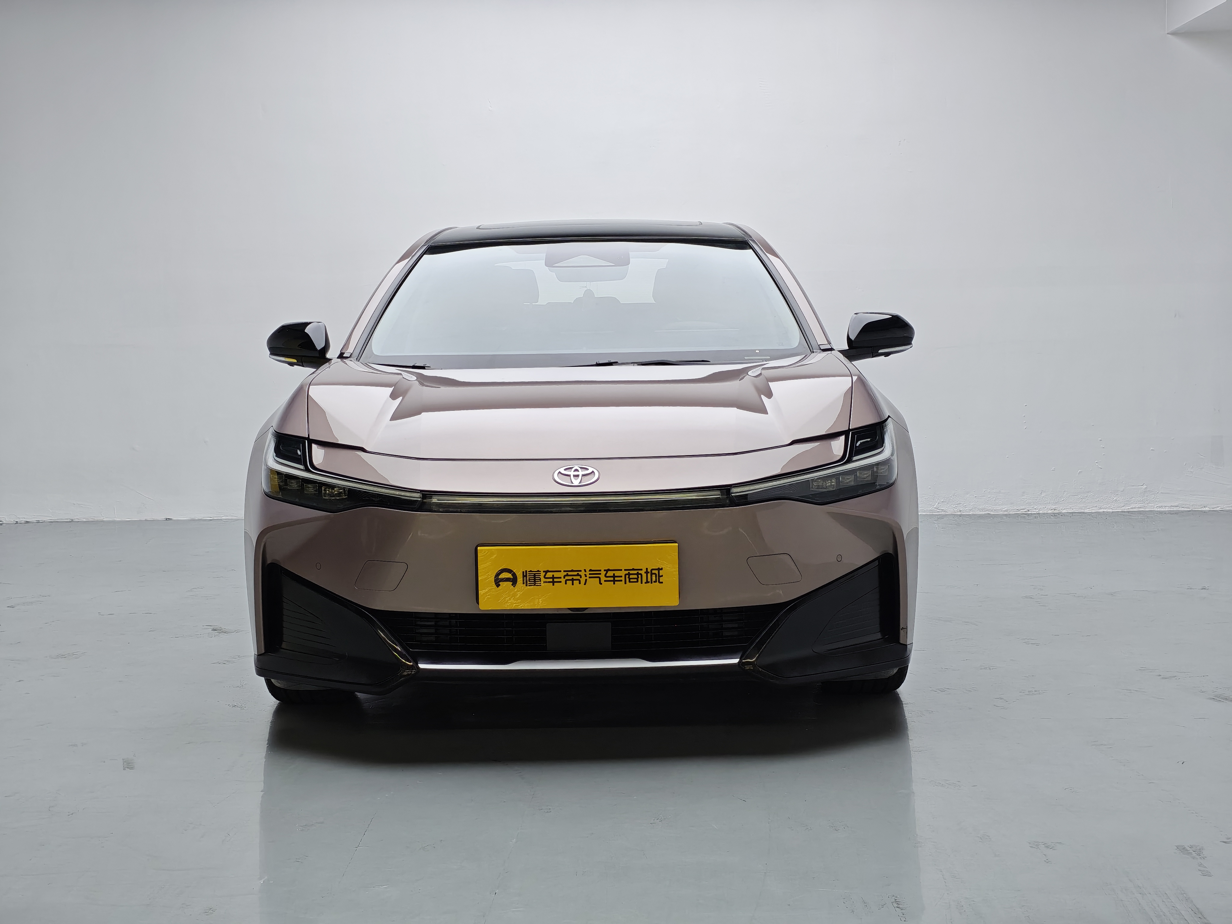 Toyota bZ3 2023 #2 Toyota bZ3 2023 immagine di auto #2