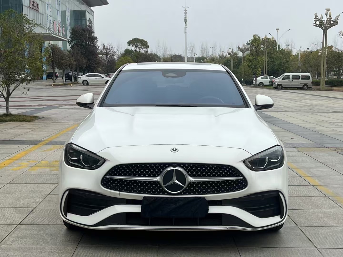 Mercedes-Benz C Class 2023 car image #2