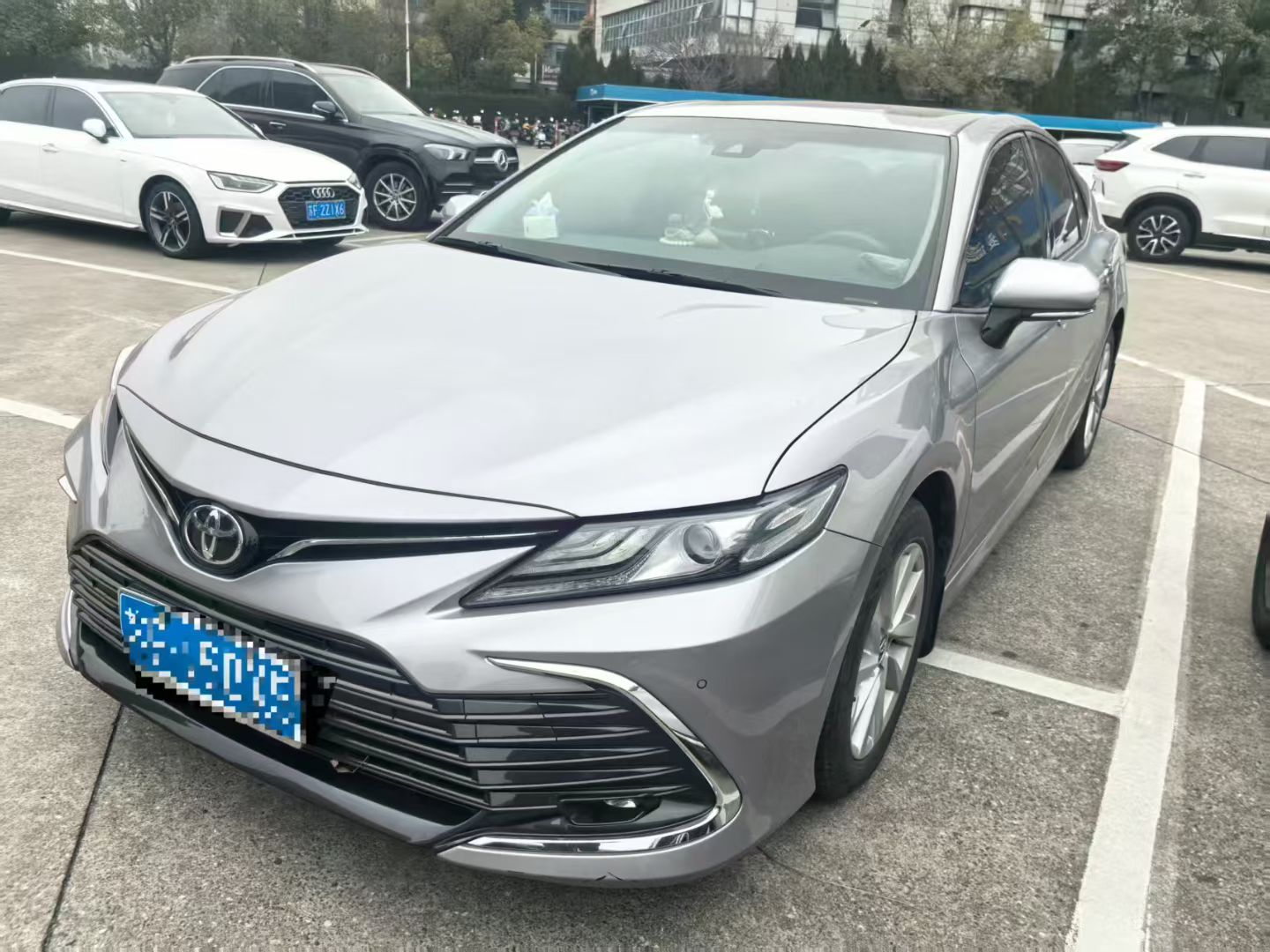 Toyota Camry 2023 #2 Toyota Camry 2023 car image #2
