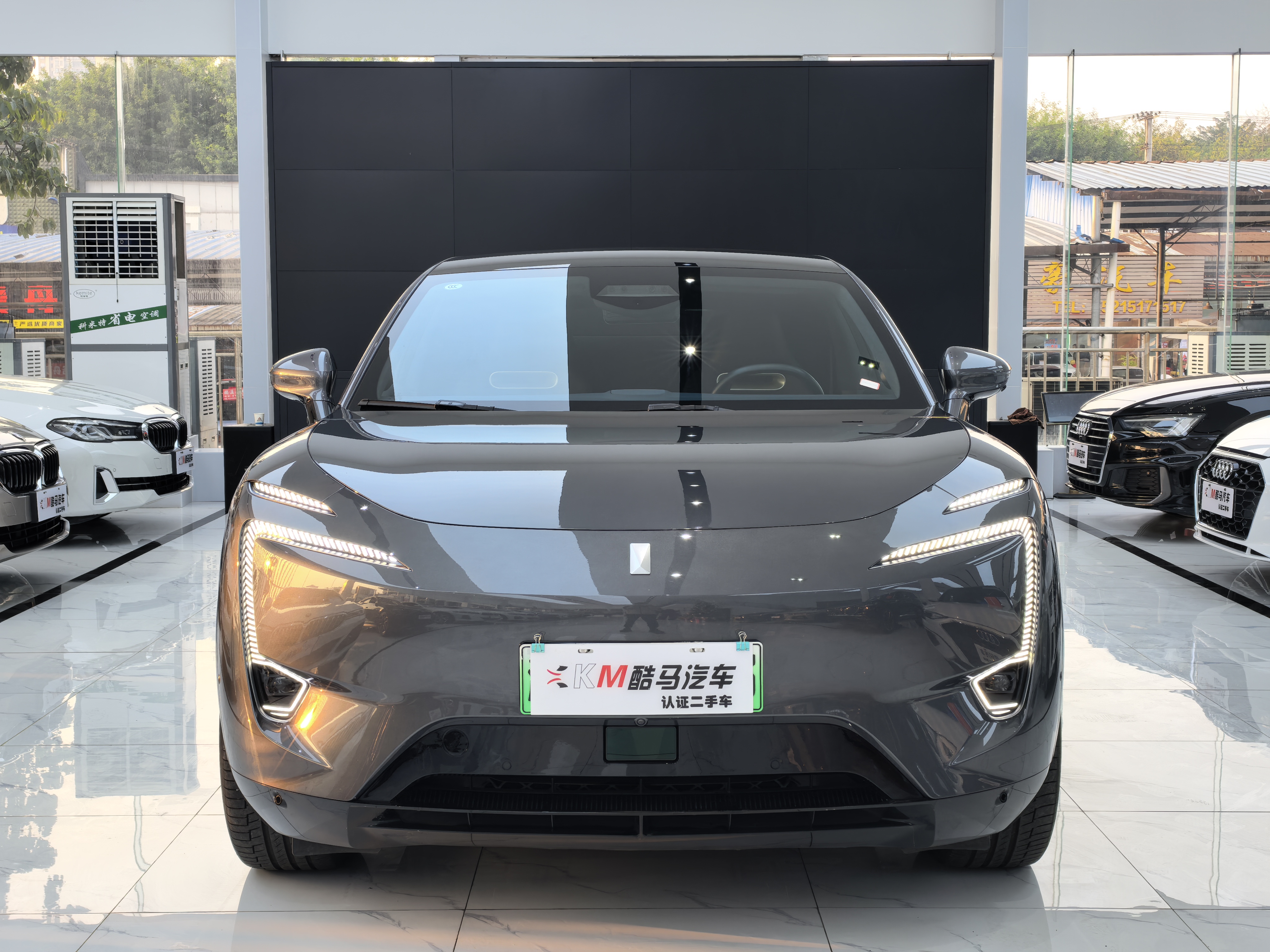 Avatr 11 2023 car image #2