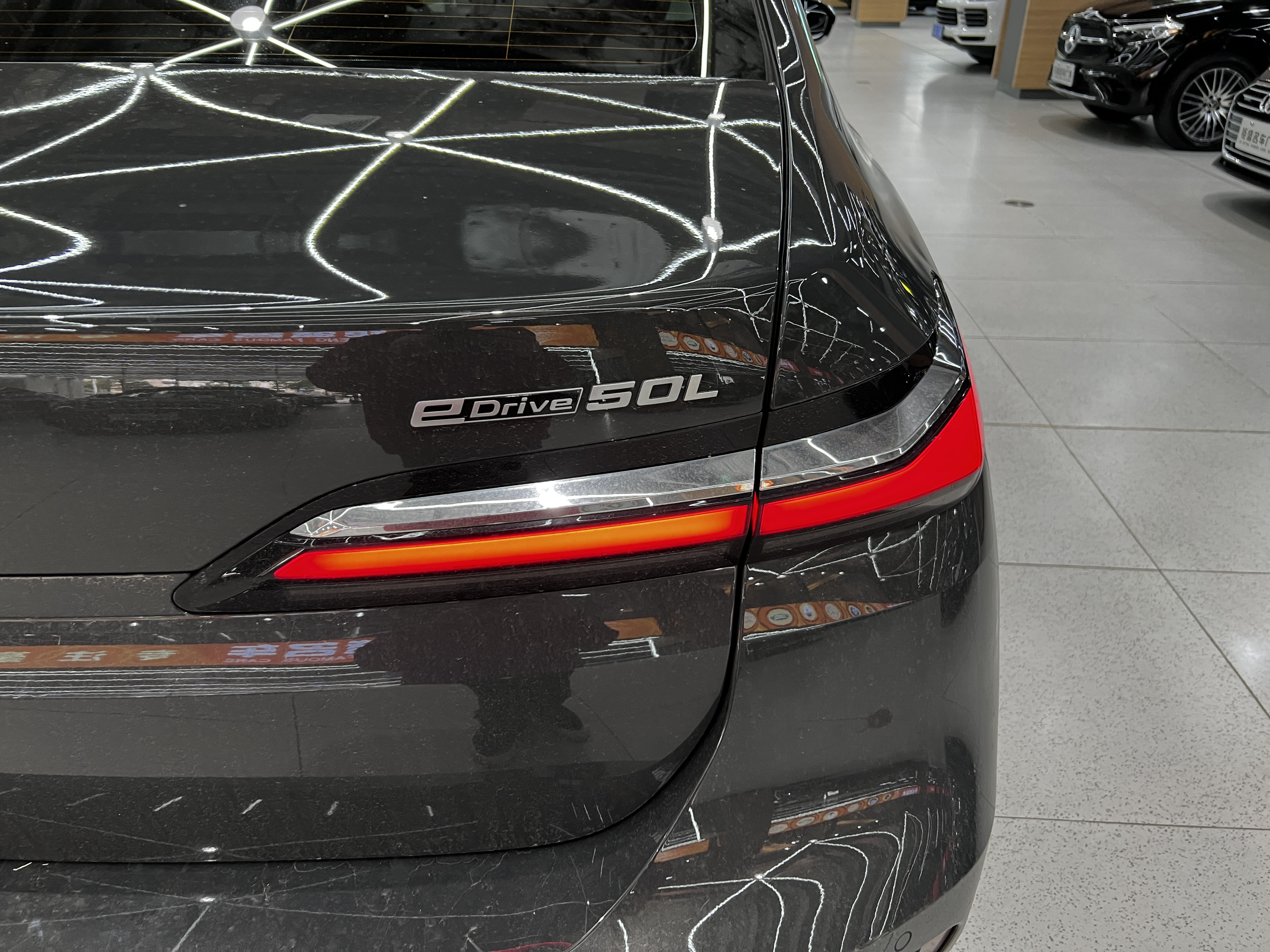 BMW i7 2023 immagine di auto #2