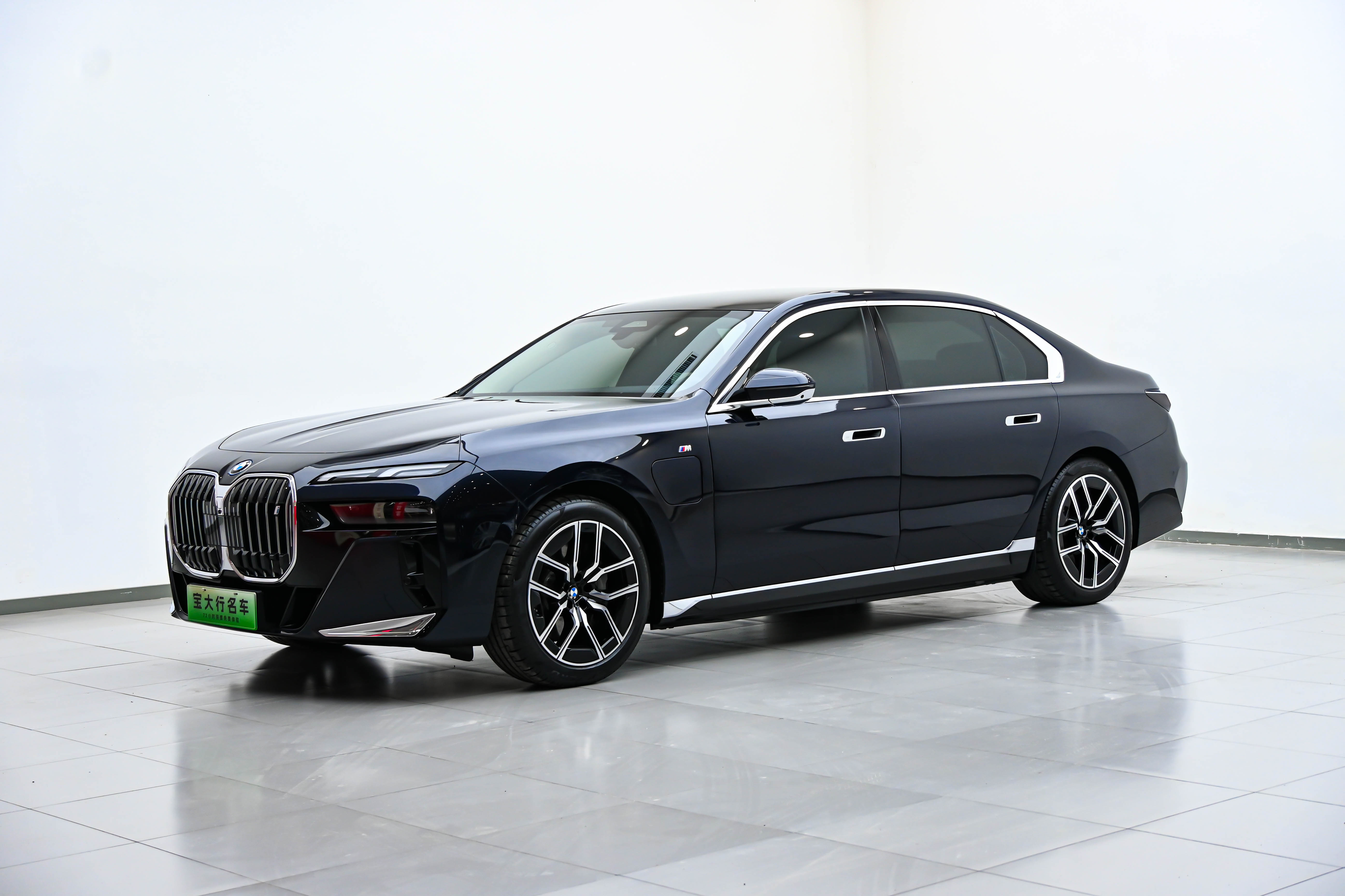 BMW i7 2024 #2 BMW i7 2024 car image #2