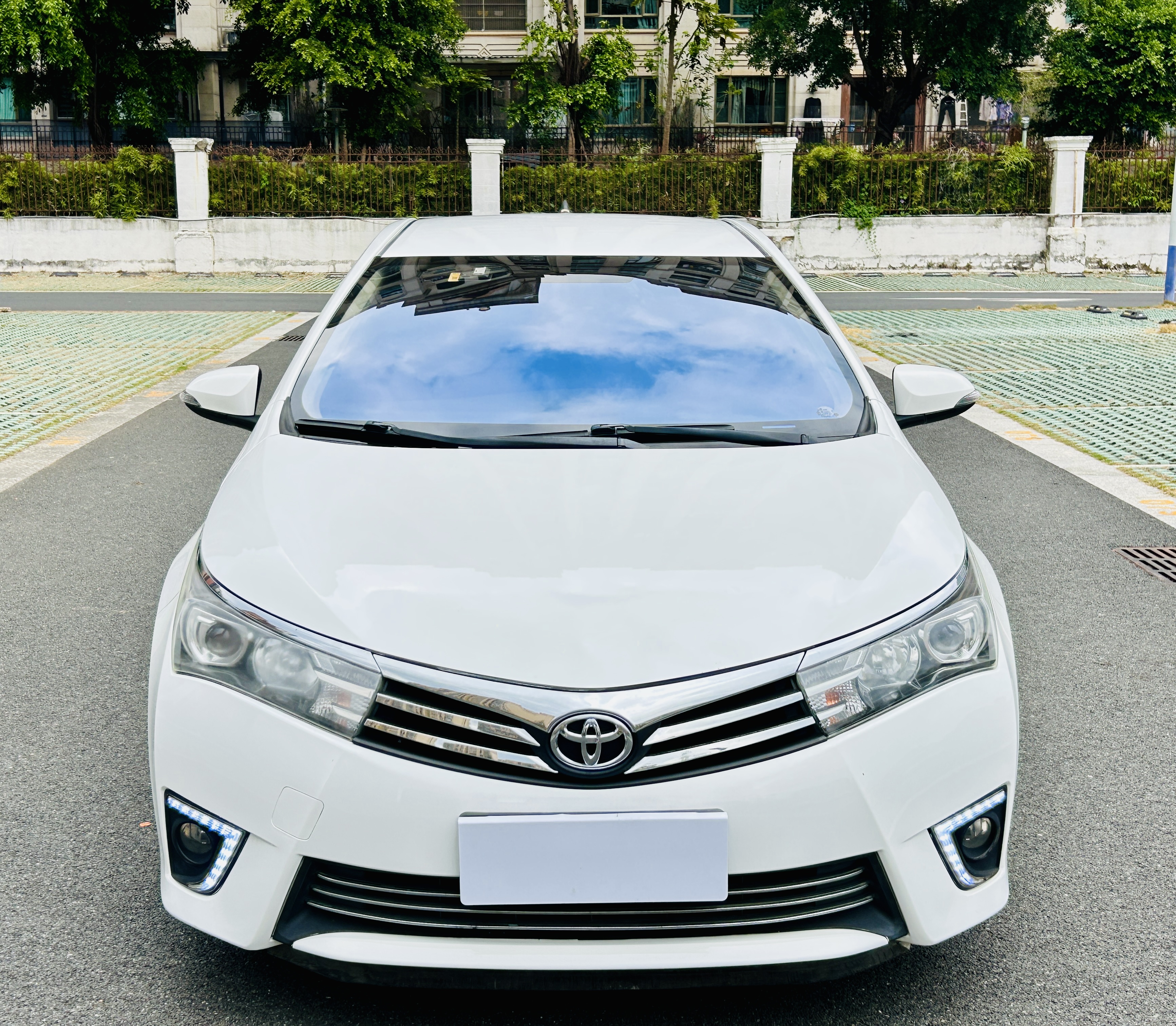 2016 #2 2016 car image #2