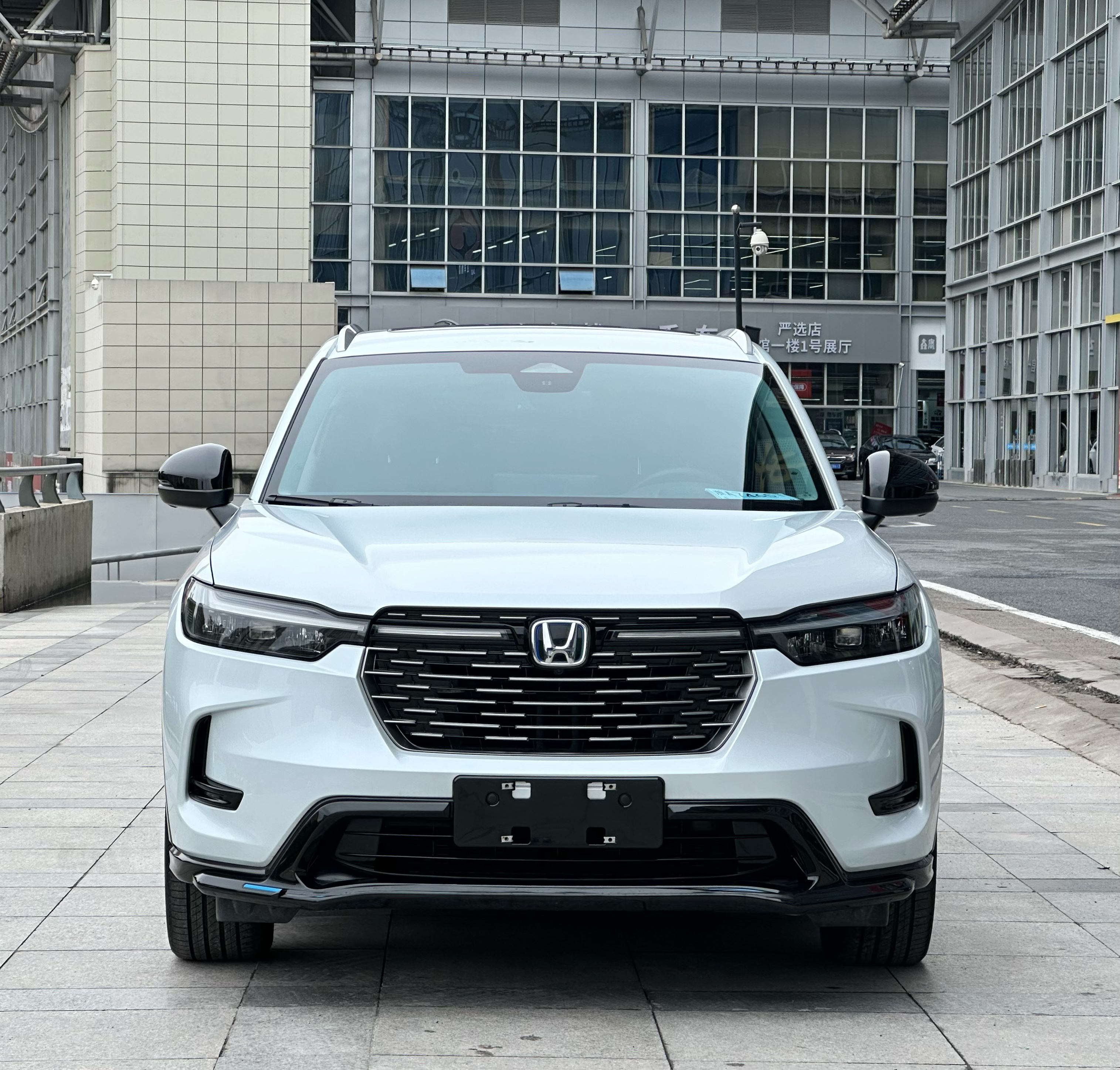 Honda HR-V 2023 car image #2