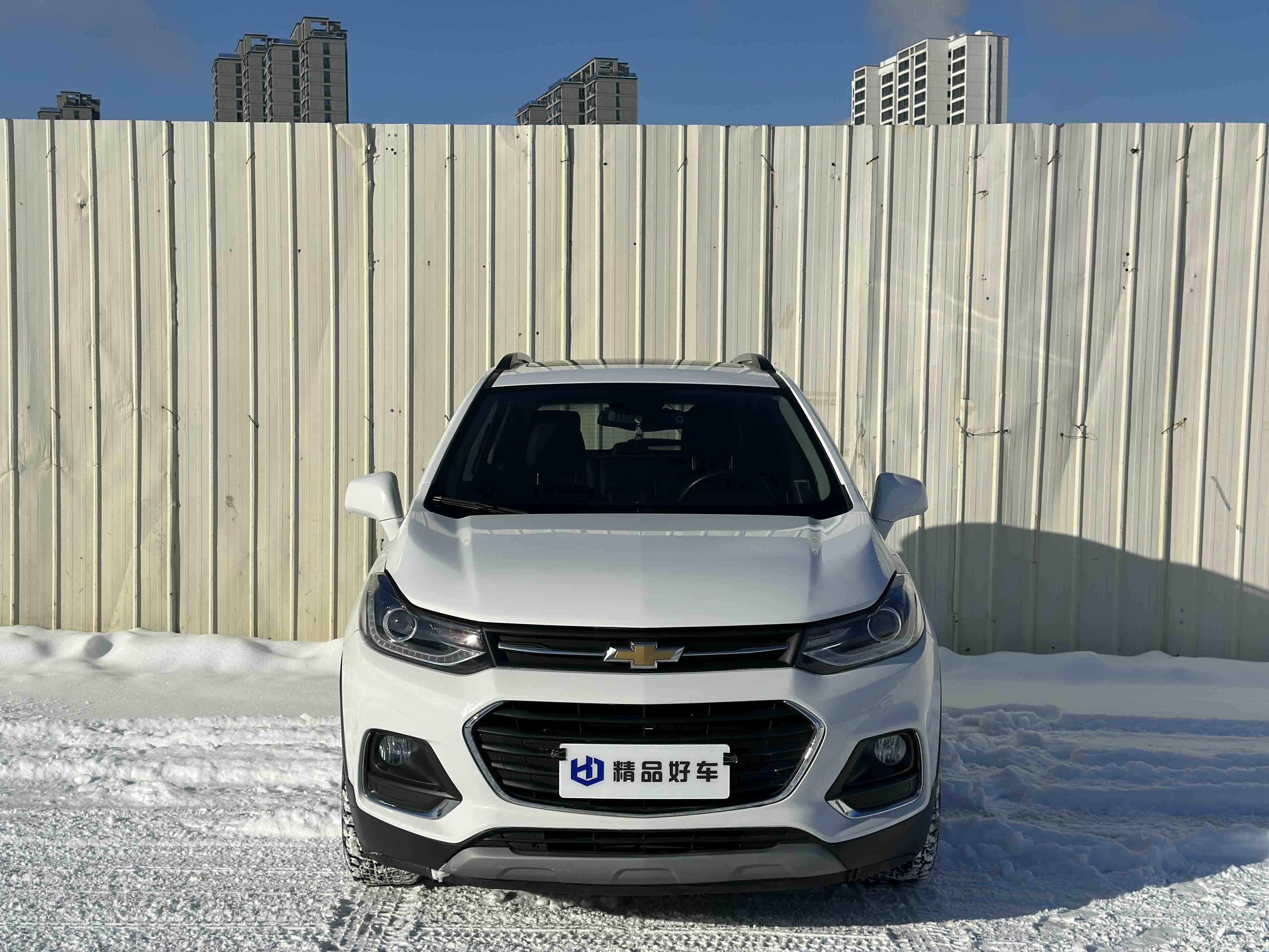 Chevrolet Tracker 2017 car image #2