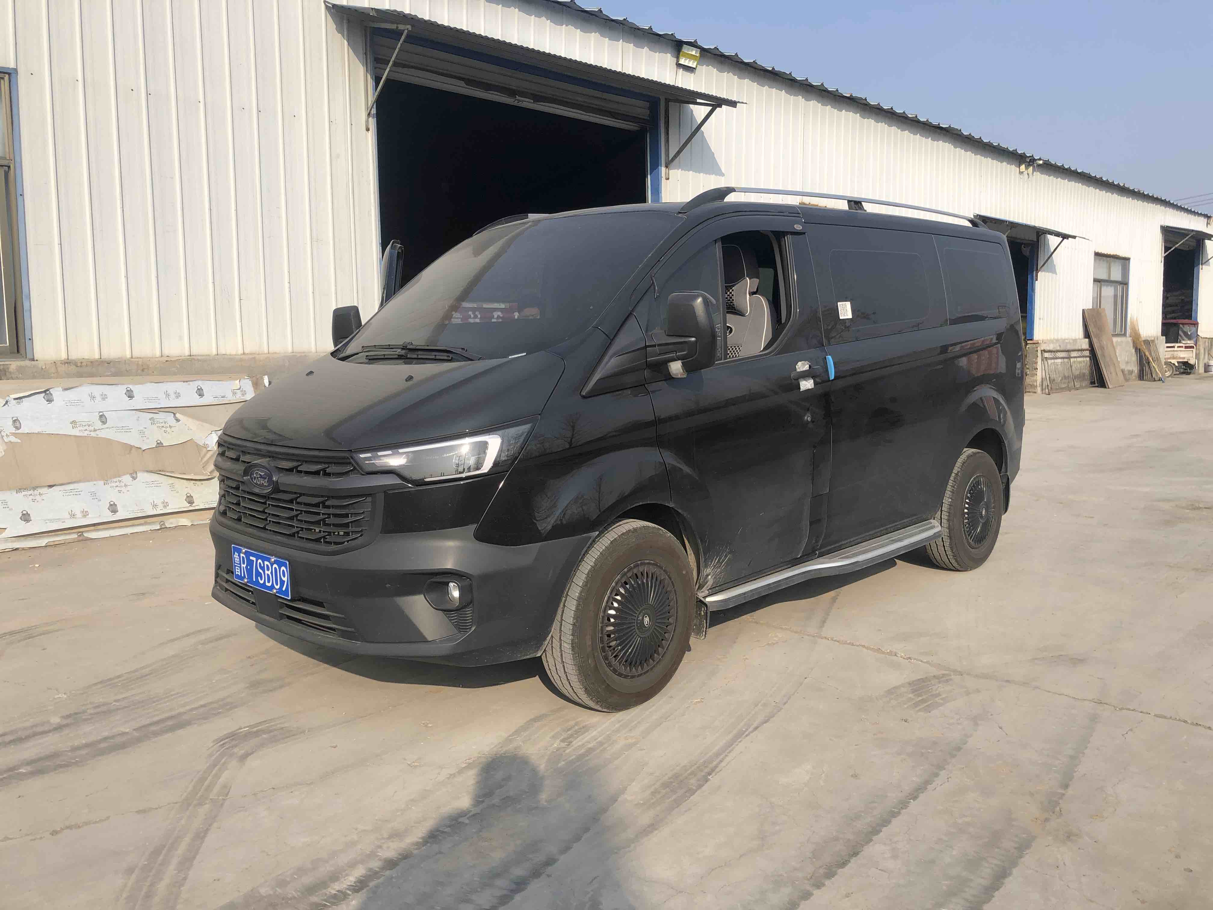 Ford Transit 2024 imagen de coche #2
