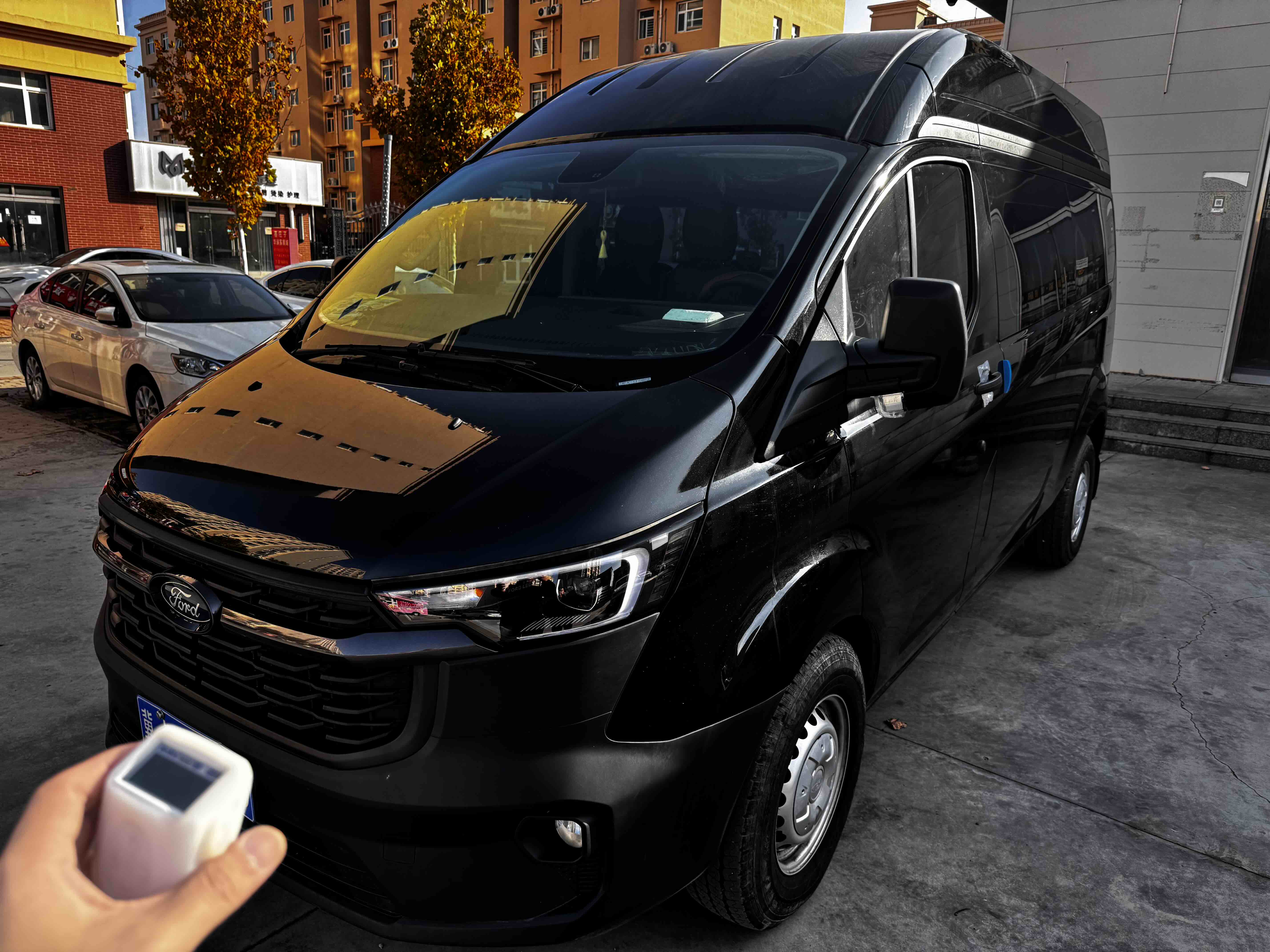 Ford Transit 2024 imagem de carro #2