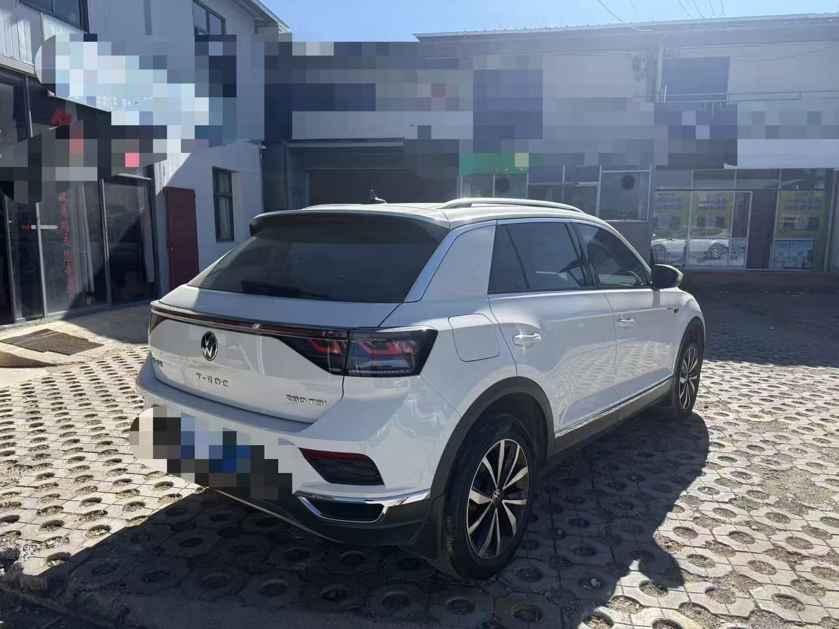 Volkswagen T-Roc 2023 #2 Volkswagen T-Roc 2023 car image #2