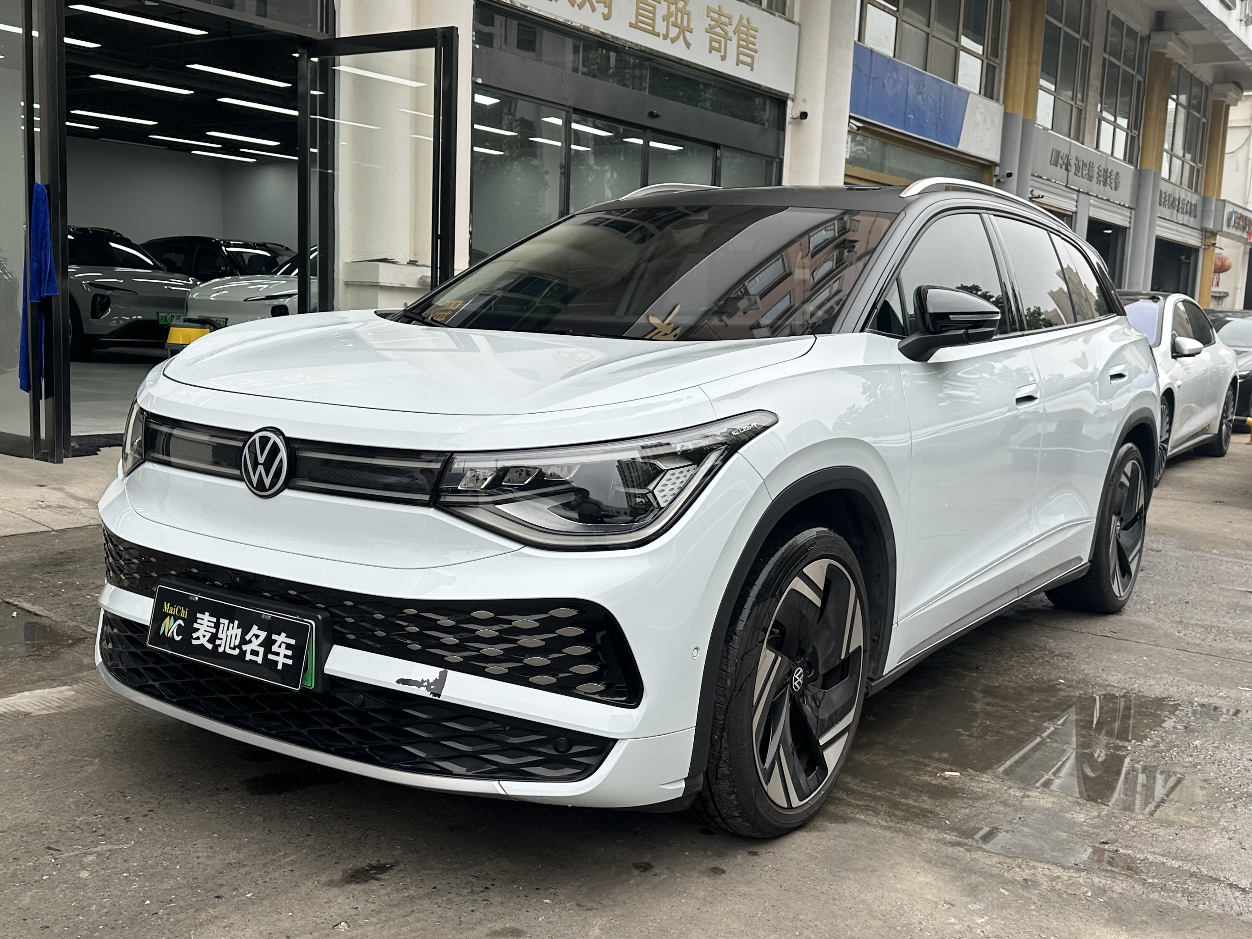 Volkswagen ID.6 X 2024 immagine di auto #2