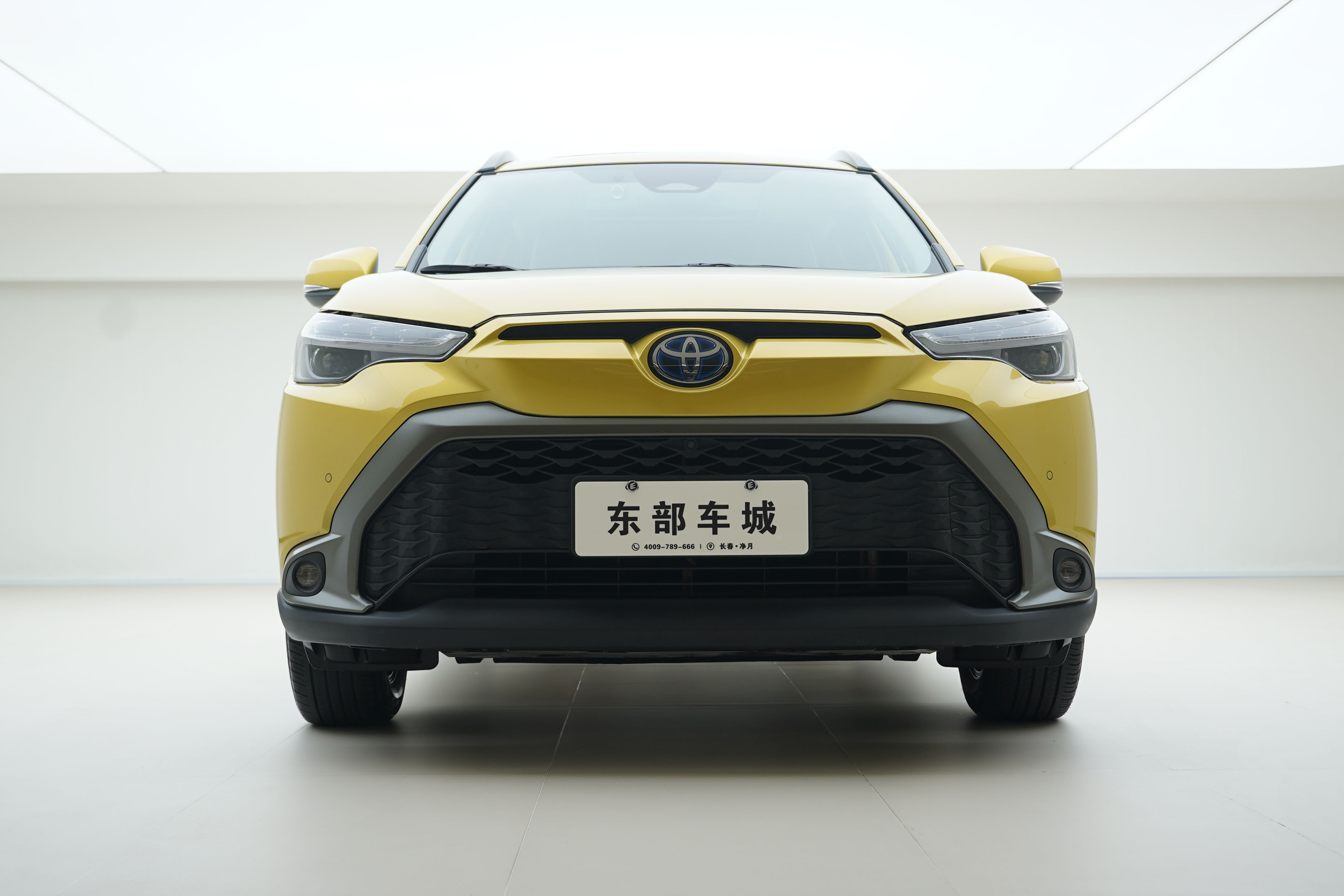 Toyota Frontlander 2023 car image #2