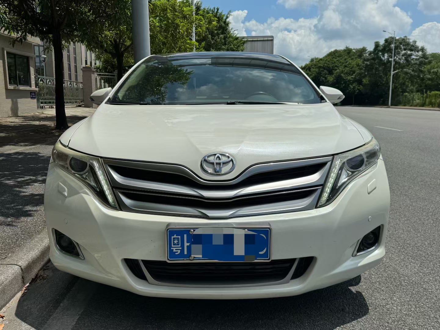 Toyota 2014 car image #2